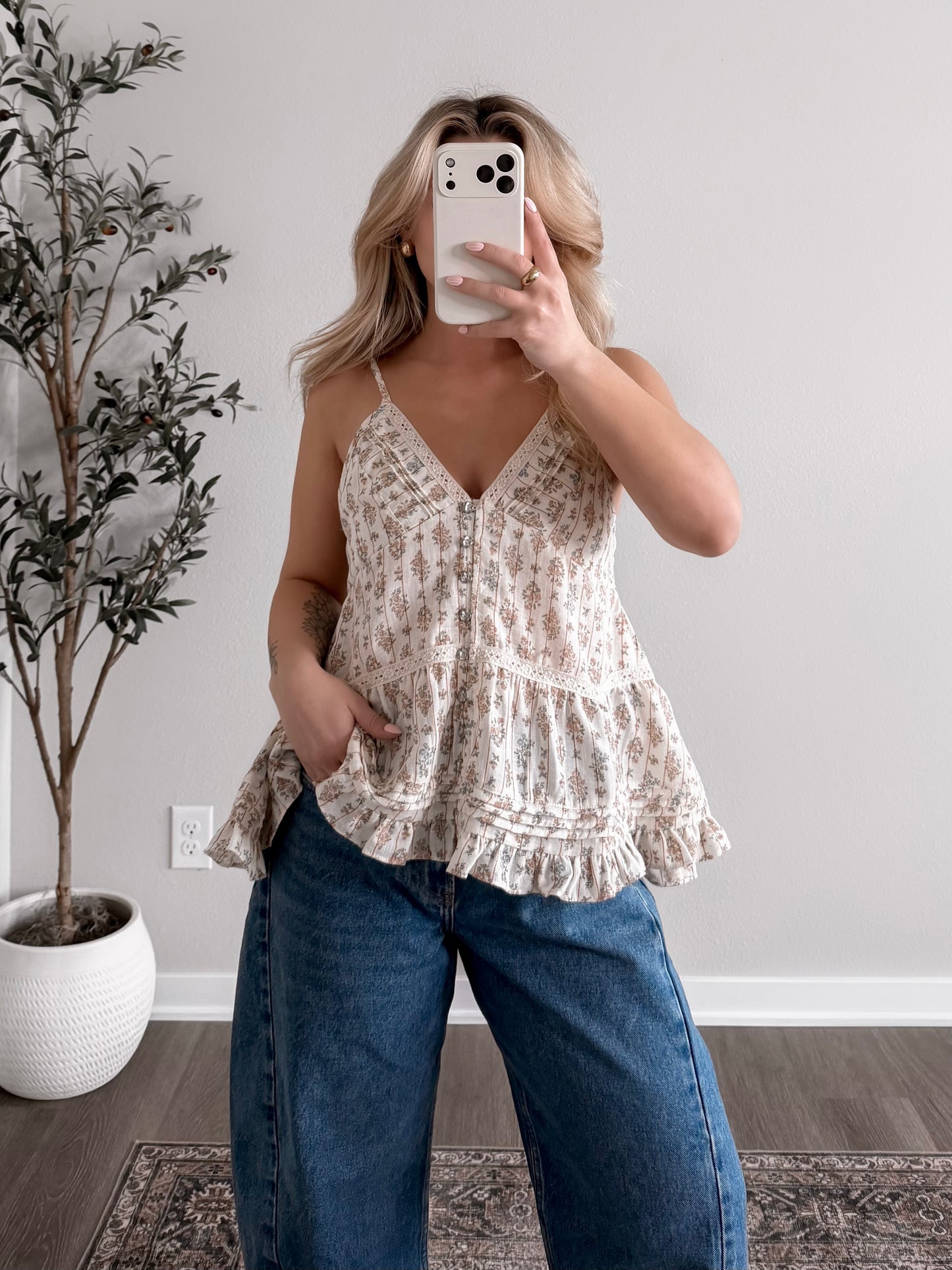 Holly Brook Floral Short Set (Restocking Mid April)