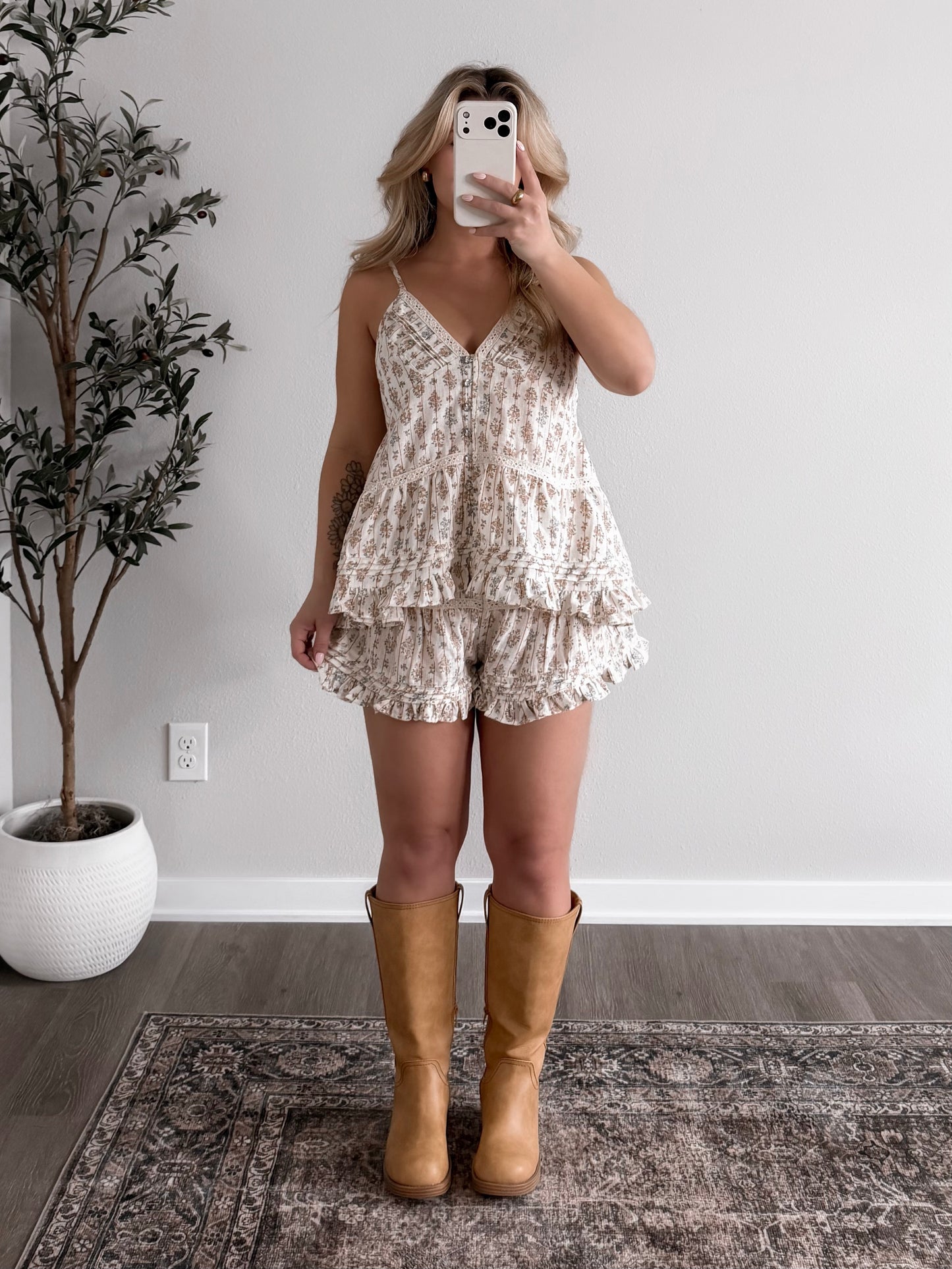 Holly Brook Floral Short Set (Restocking Mid April)