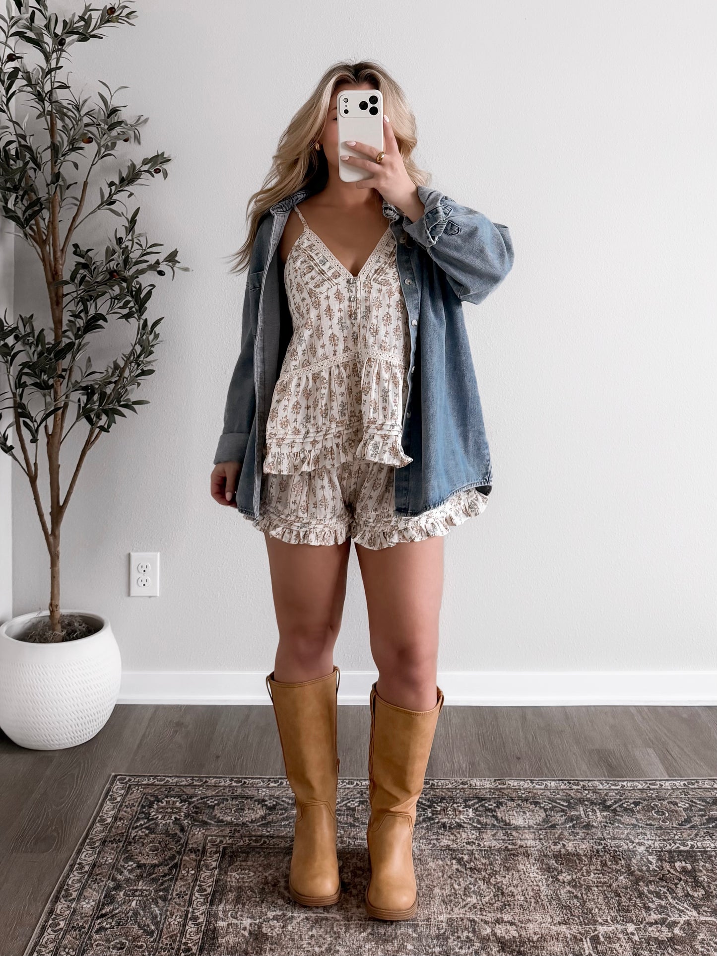 Holly Brook Floral Short Set (Restocking Mid April)