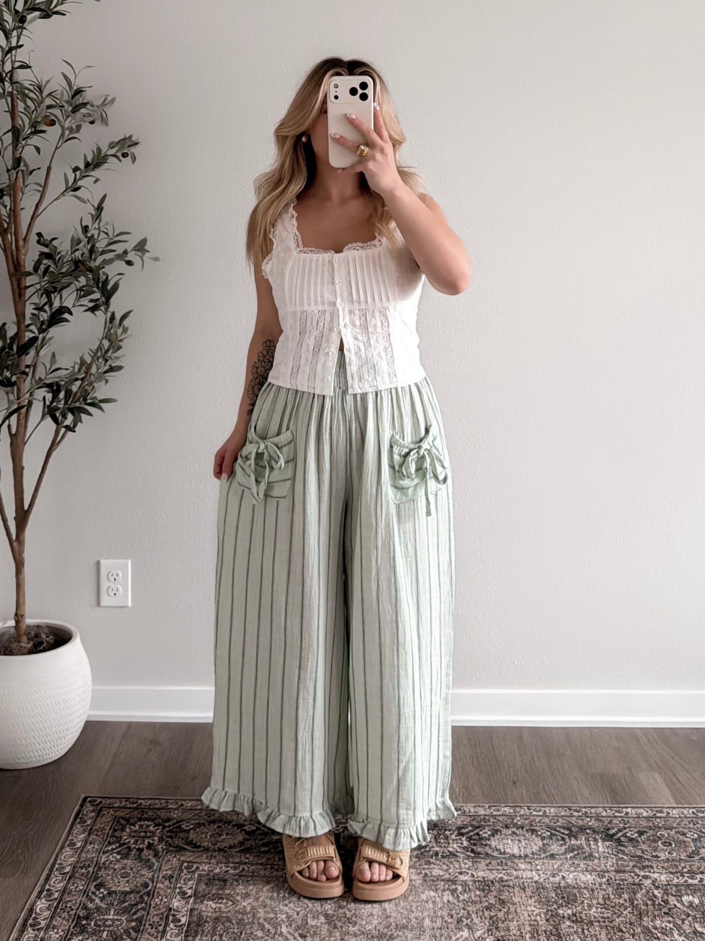 Coastal Mae Ruffle Wide Leg Pant