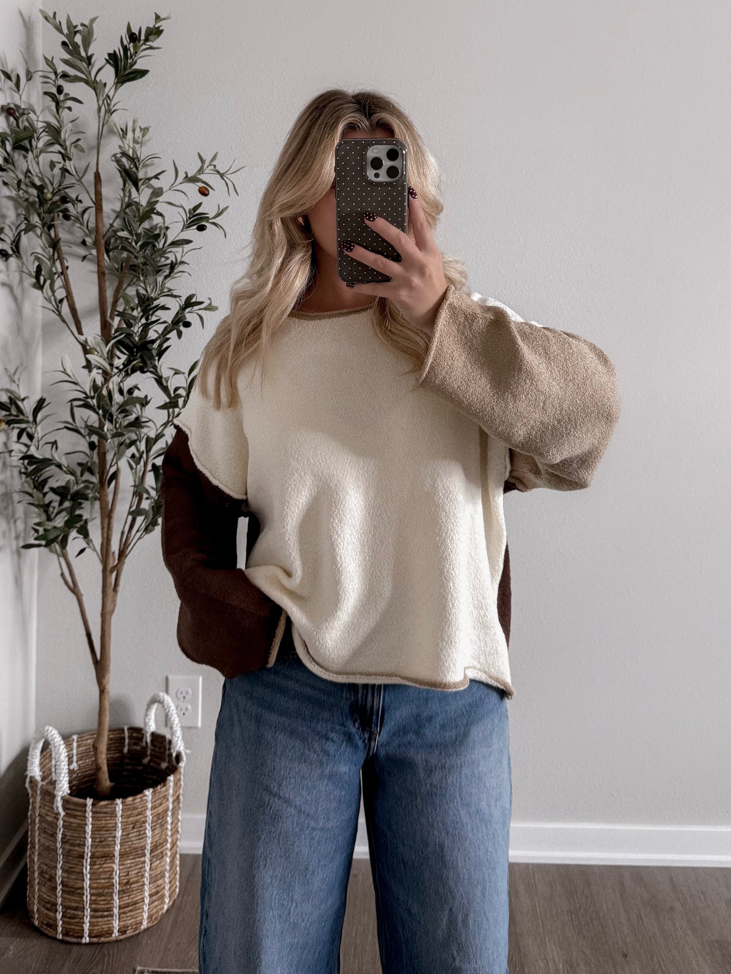 Cold Brew Colorblock Sweater / Brown-Cream