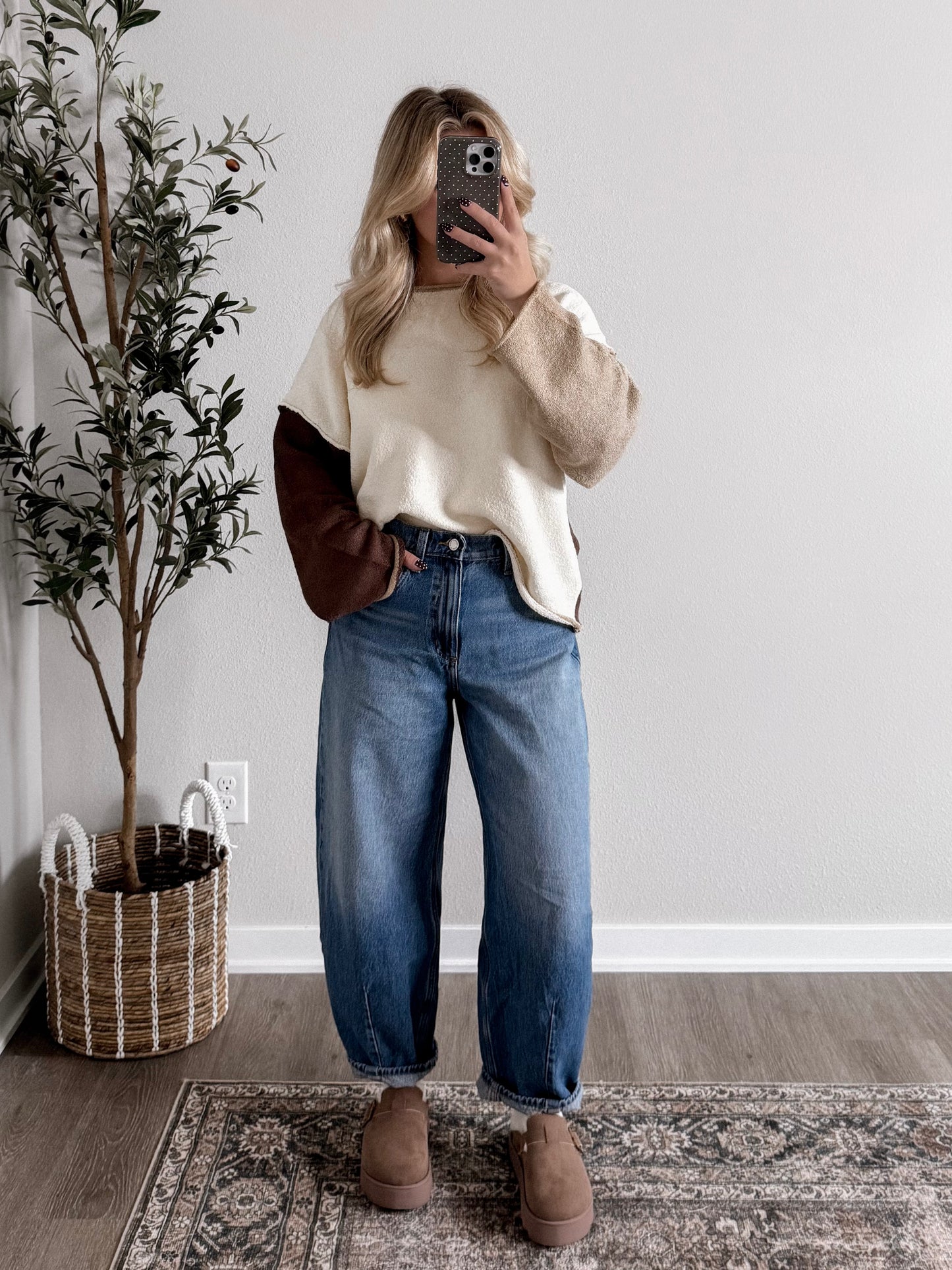 Cold Brew Colorblock Sweater / Brown-Cream