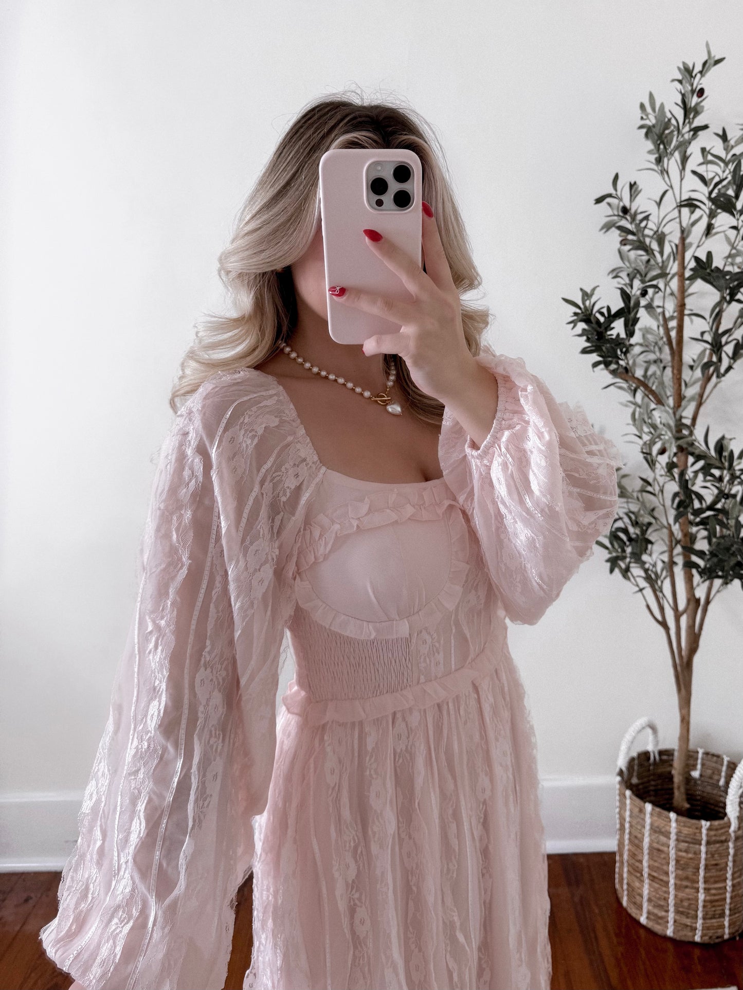 Cosette Lace Sweetheart Maxi Dress