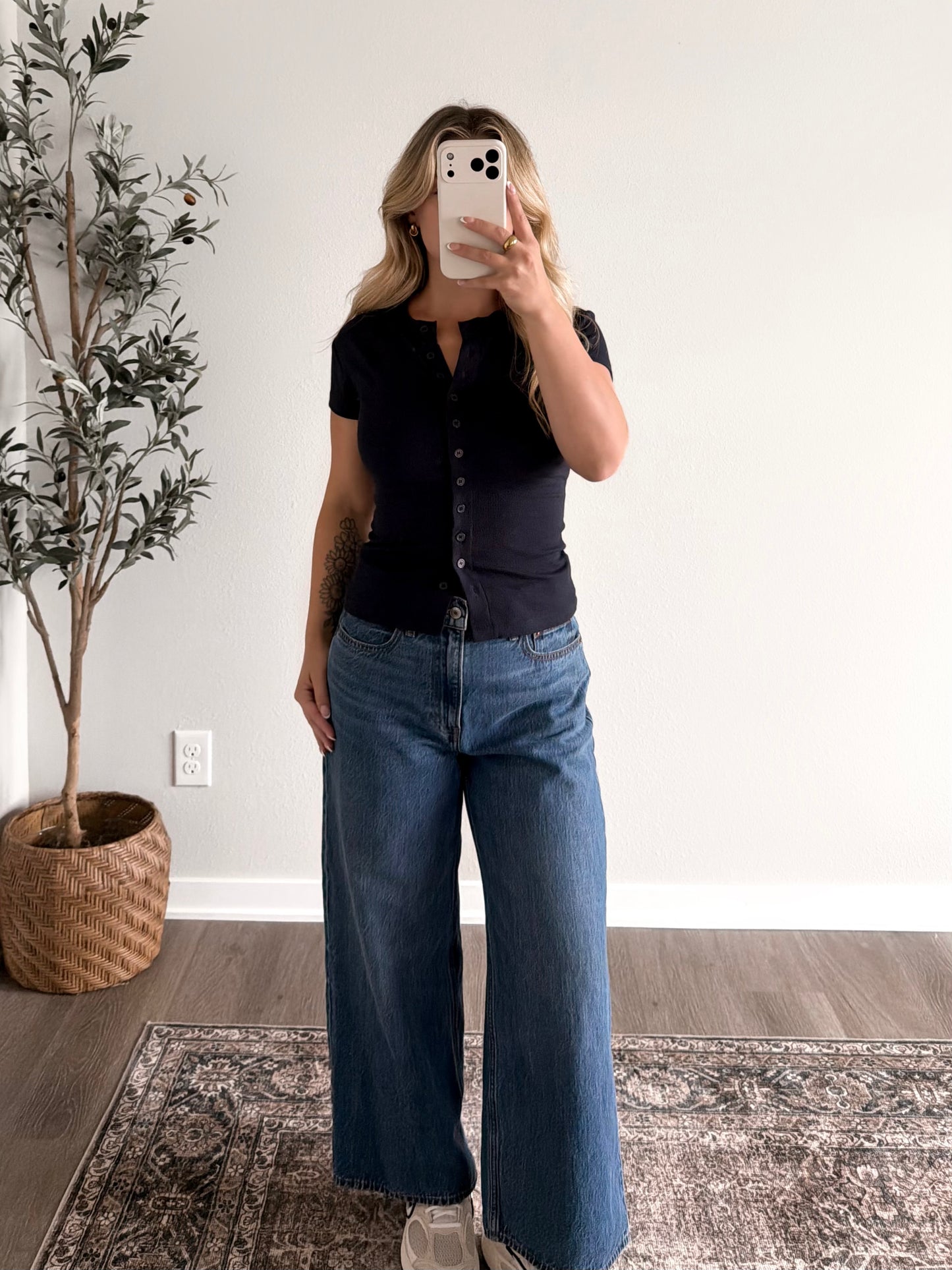 Simple Short Sleeve Button Top / Navy