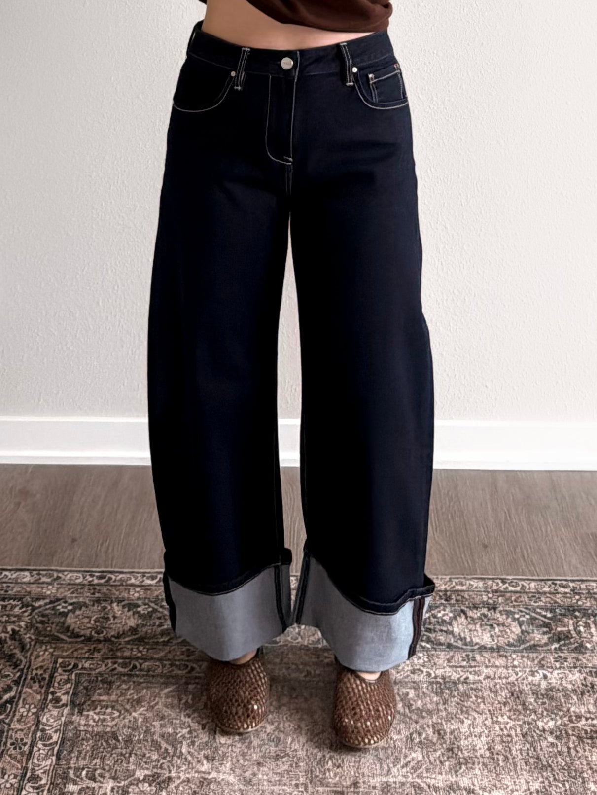 Bennett Cuffed Crop barrel Jean