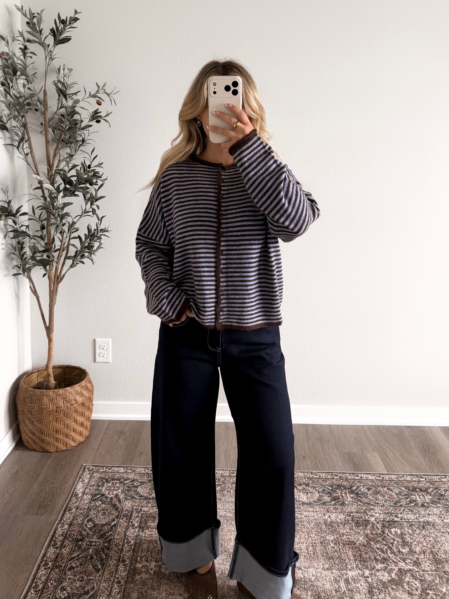 Cozy Club Knit Cardigan / Brown Blue
