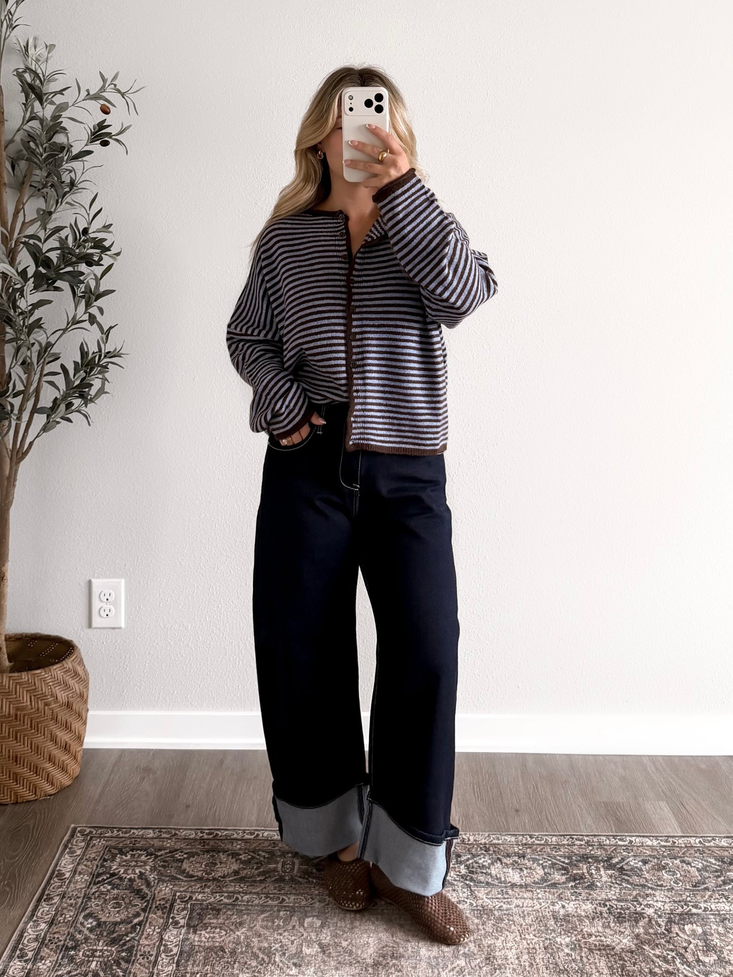 Cozy Club Knit Cardigan / Brown Blue