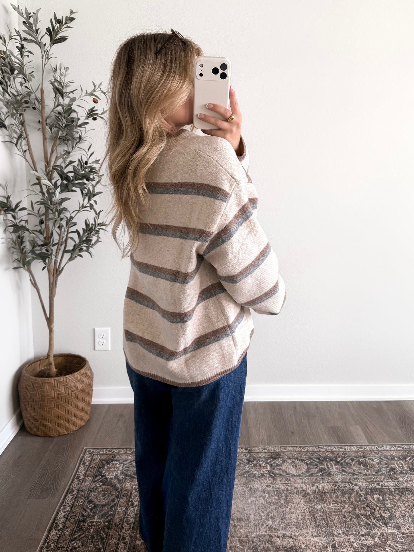 Soft Stripe Knit Cardigan / Oat
