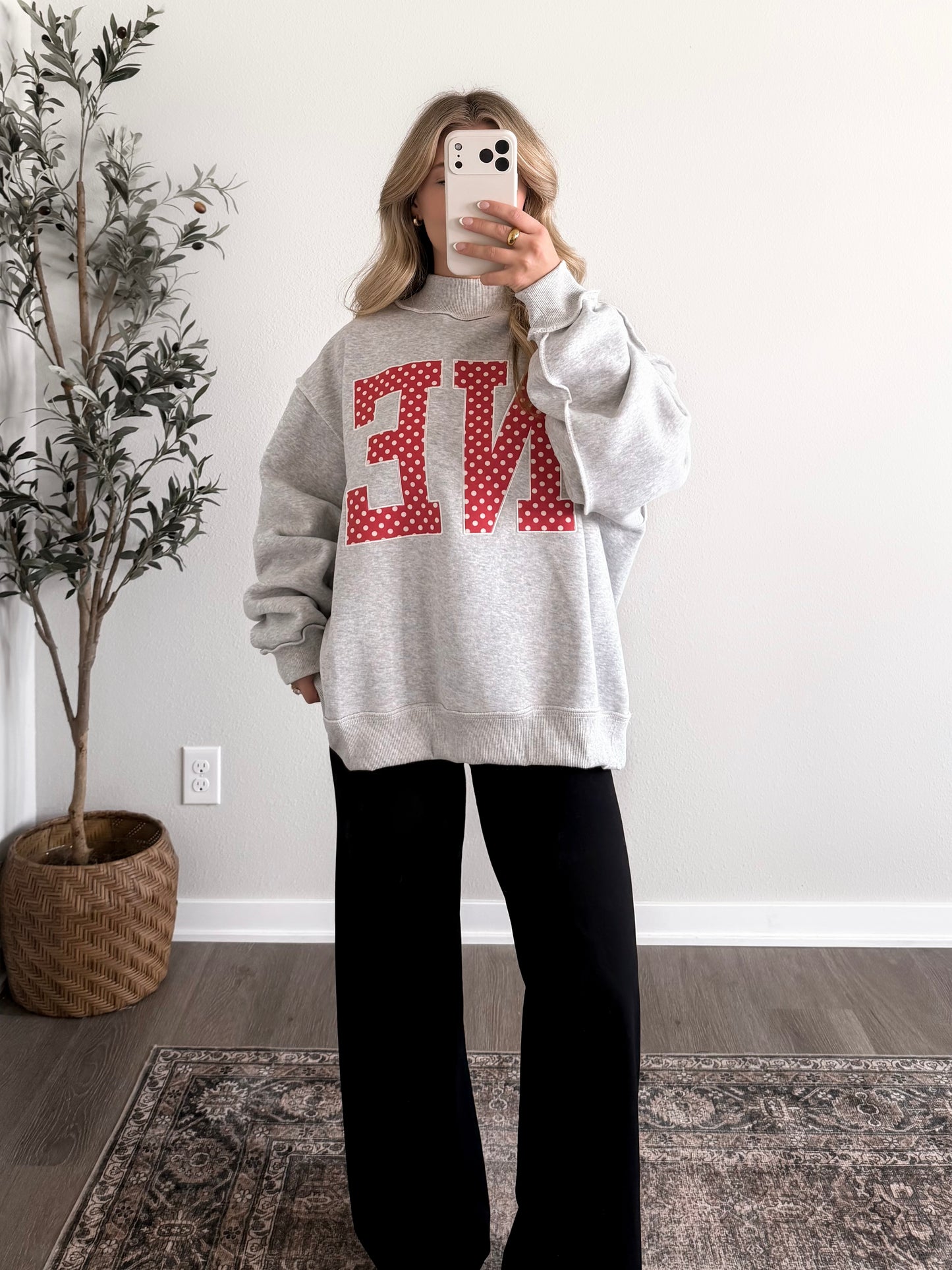 "NE" Dotted Oversized Mockneck