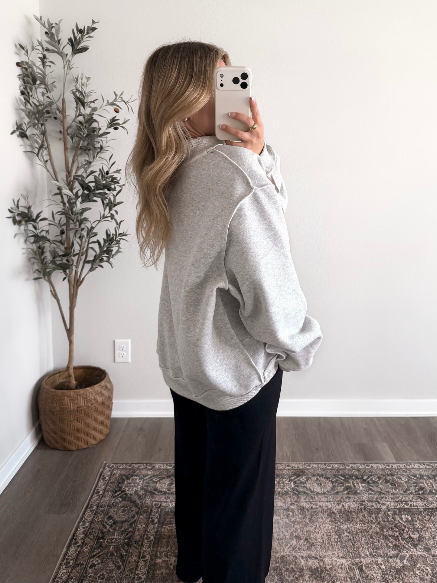 "NE" Dotted Oversized Mockneck