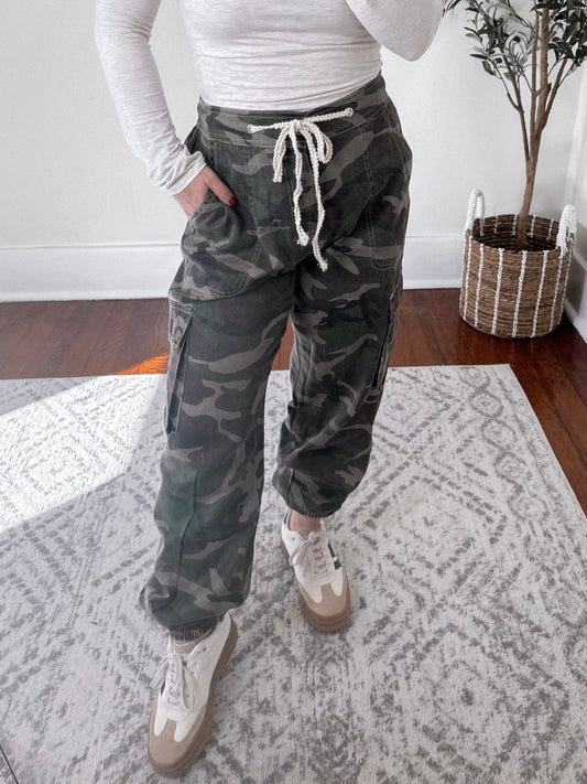 Hunter High Waisted Camo Jogger