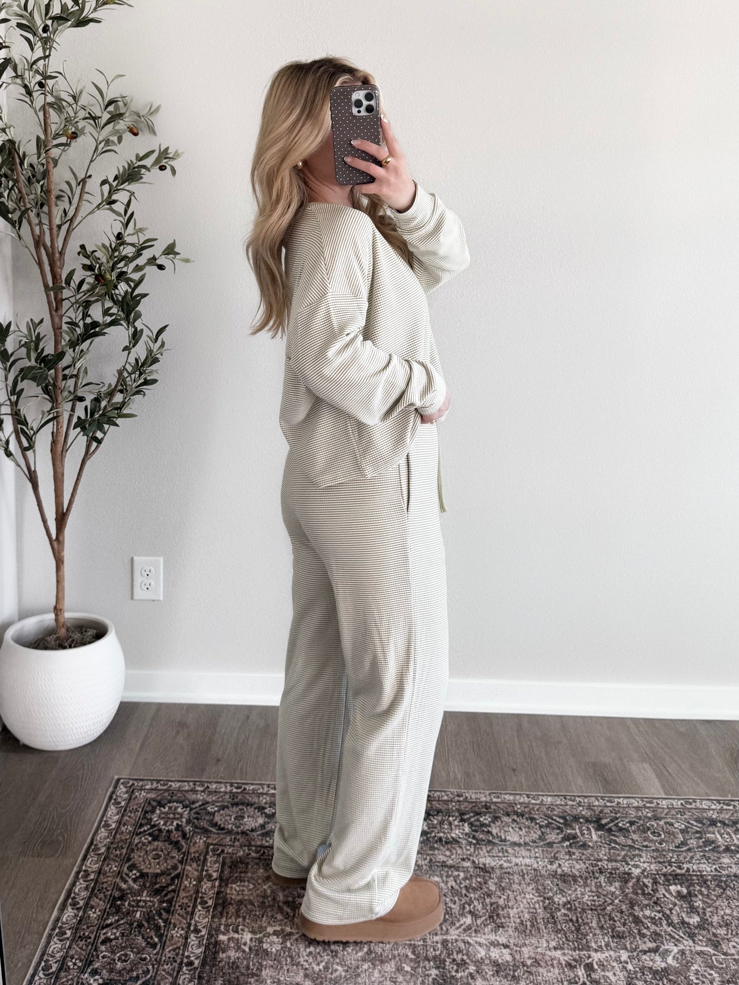 Avocado Toast Striped Lounge Set