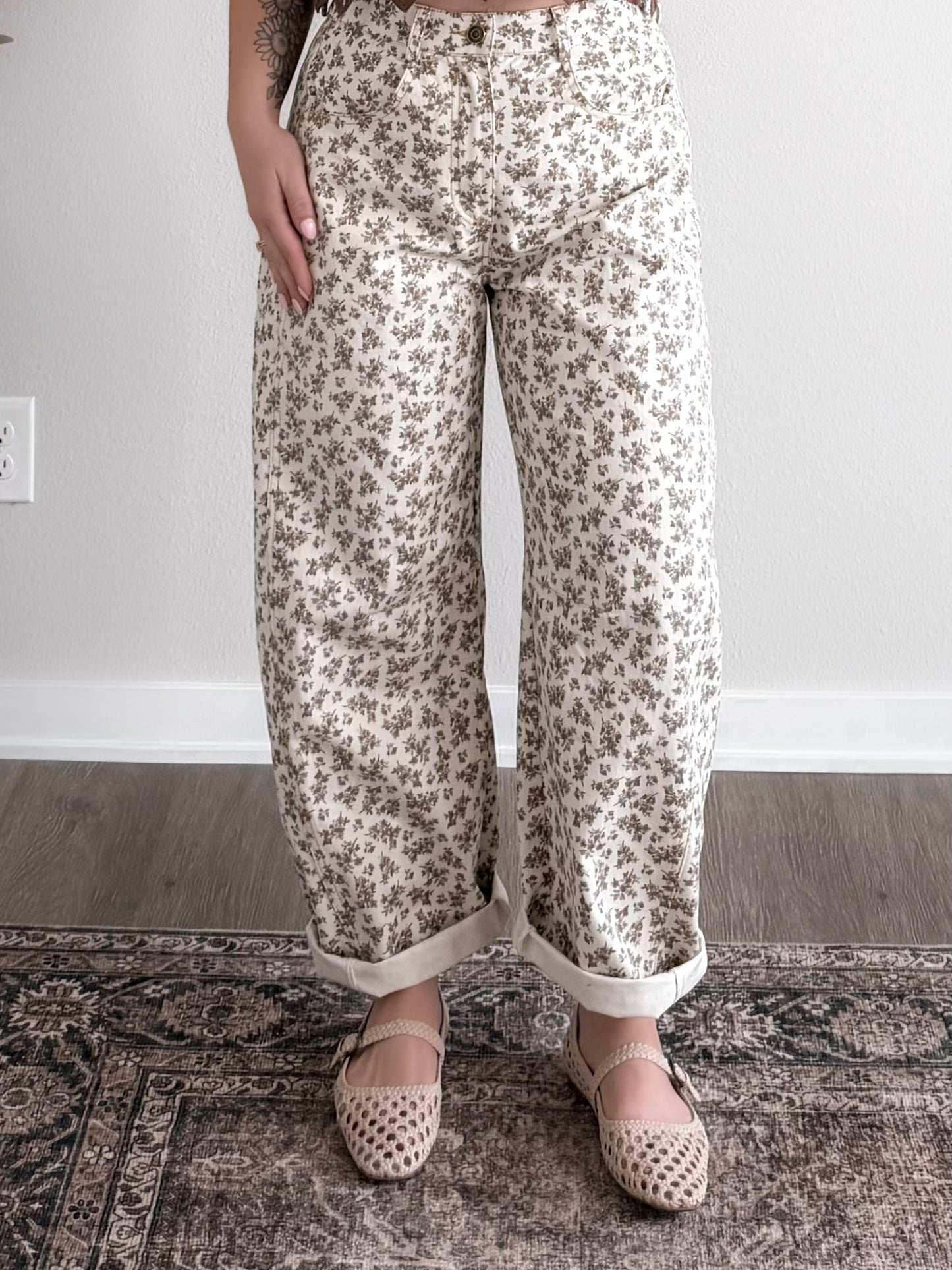 Honey Bloom Floral Barrel Pant
