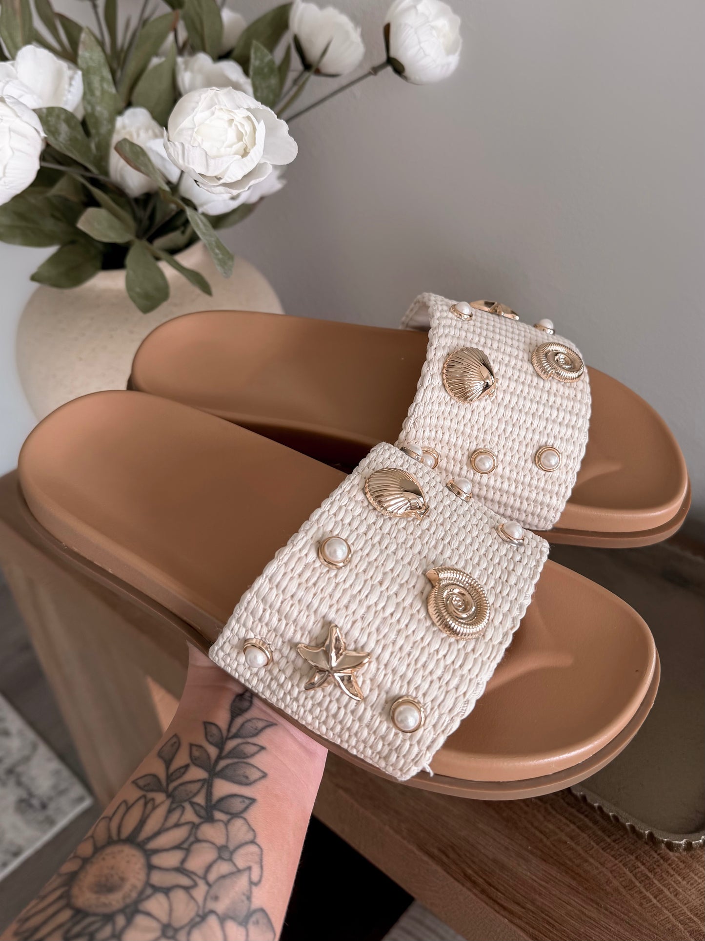 The Daniela Raffia Sandal