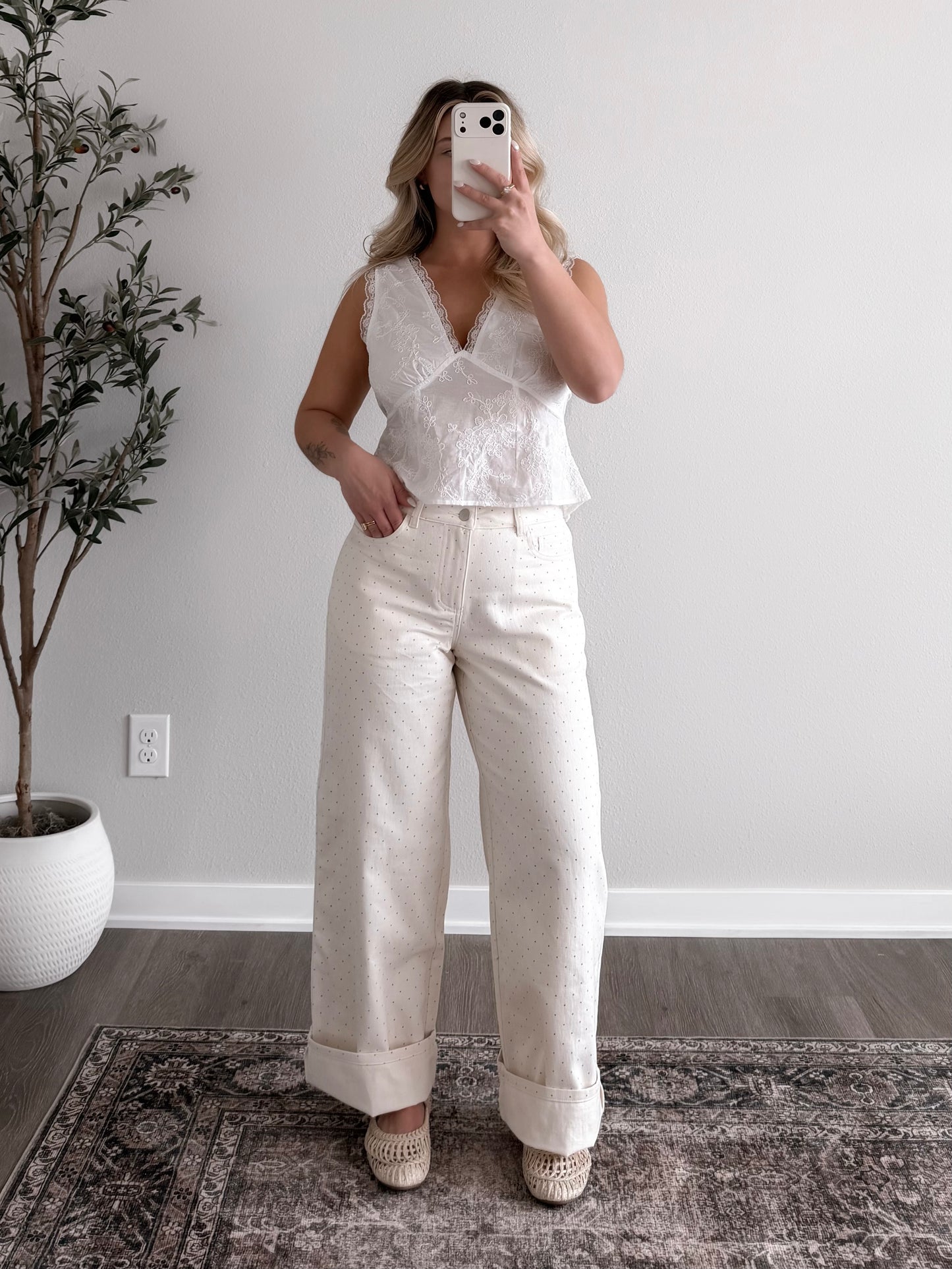 Low key Dot Mid Rise Straight Jean