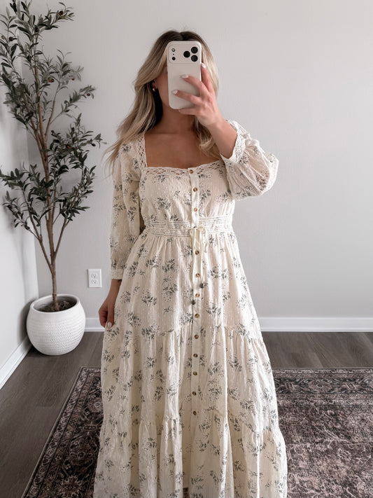 Honey Field Floral Maxi Dress