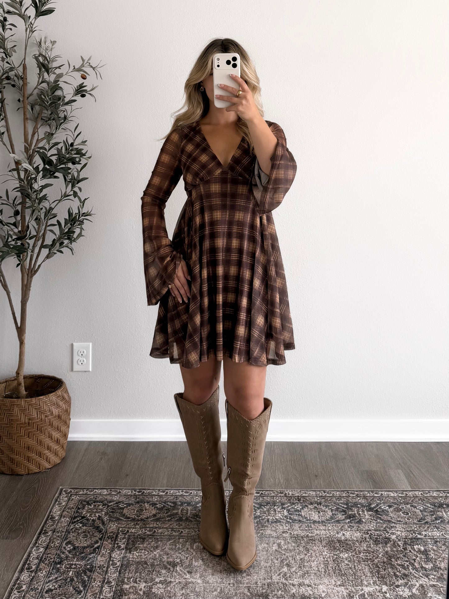Take Me Away Plaid Dress (Restocking 8.10)