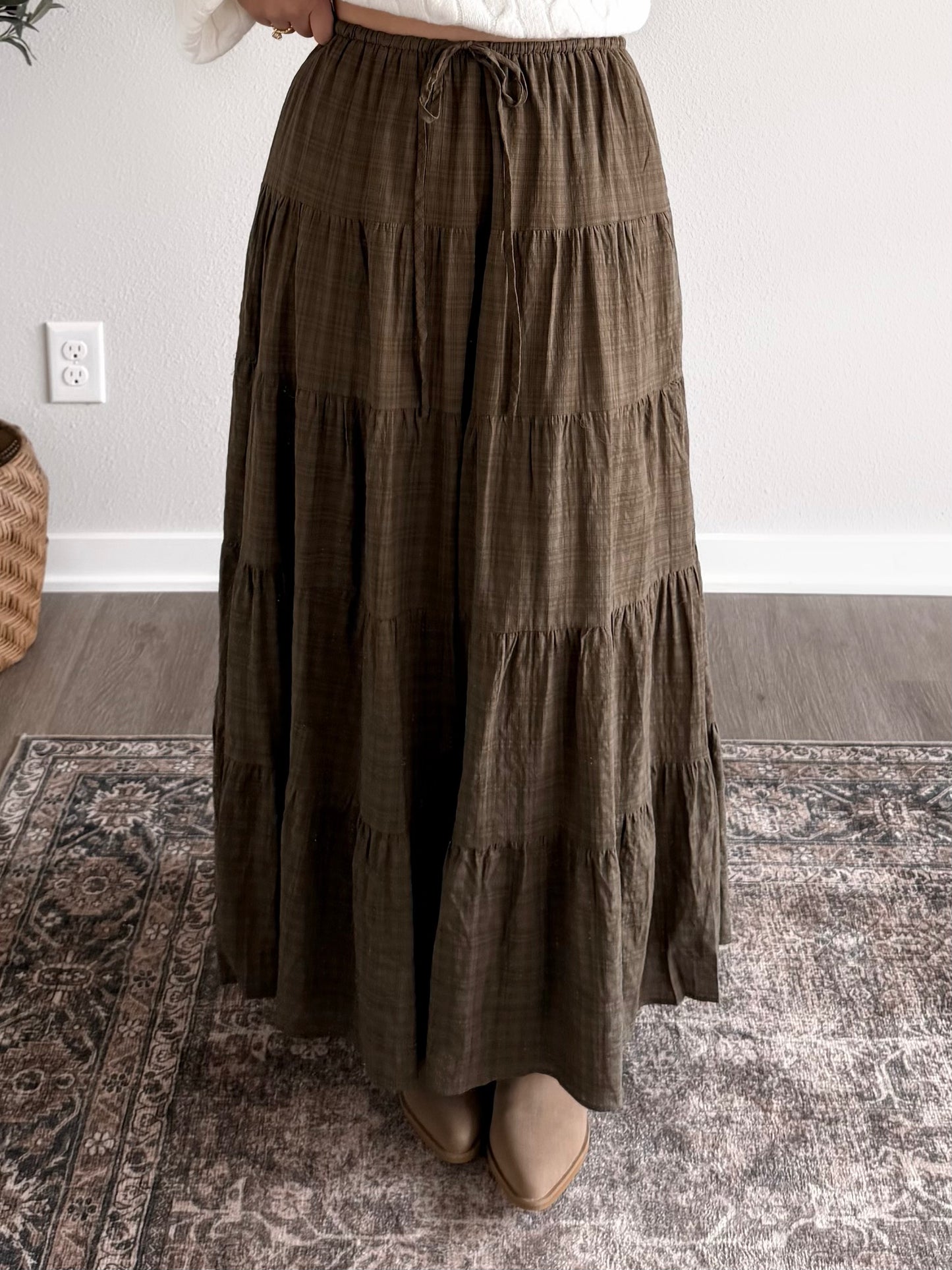 Late August Maxi Skirt / Olive