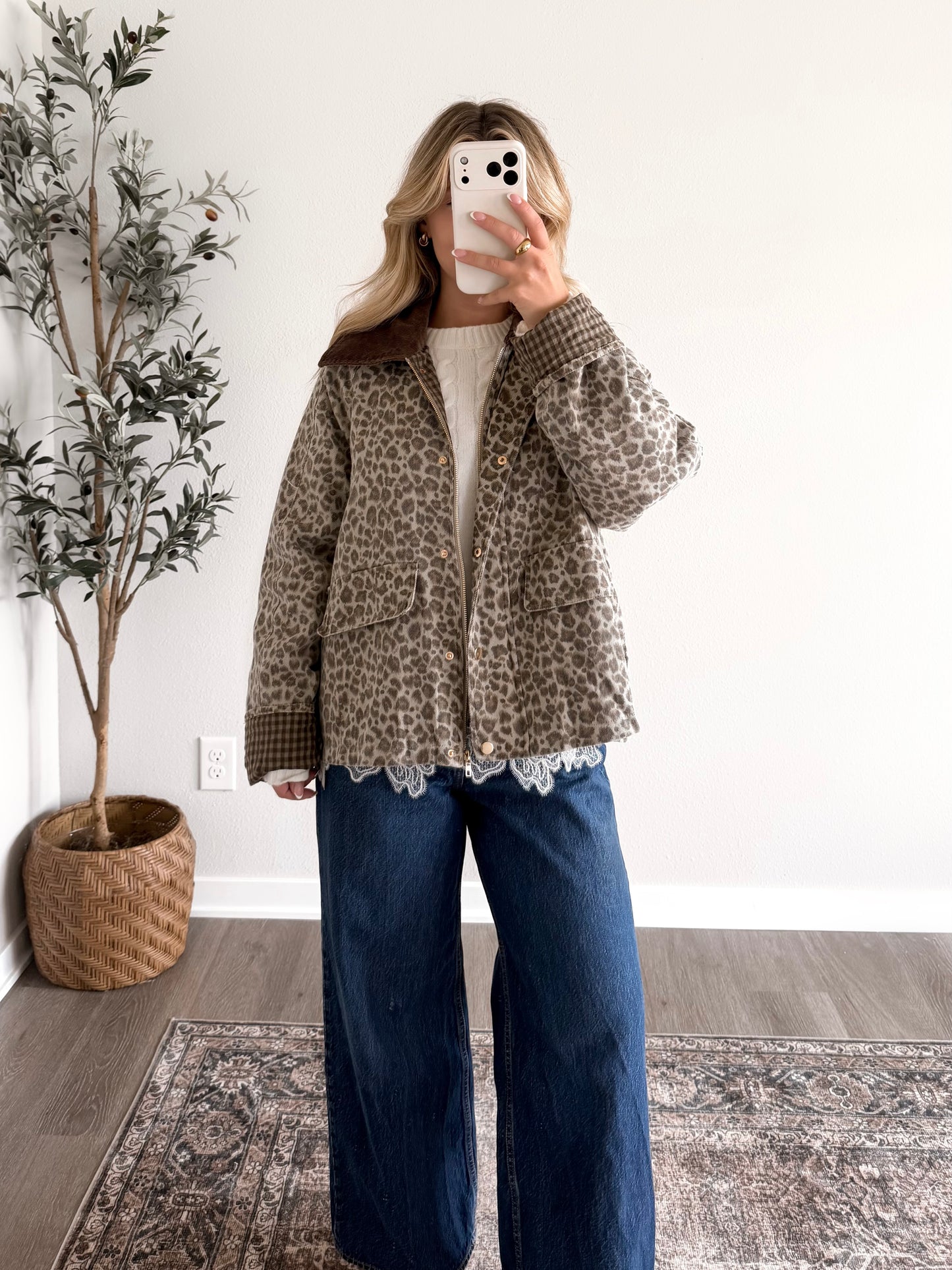 Mountain View Leopard Barn Jacket (Now Late September Restock)