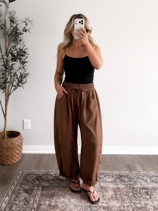 Reset & Repeat Lounge Barrel Pant / Mocha