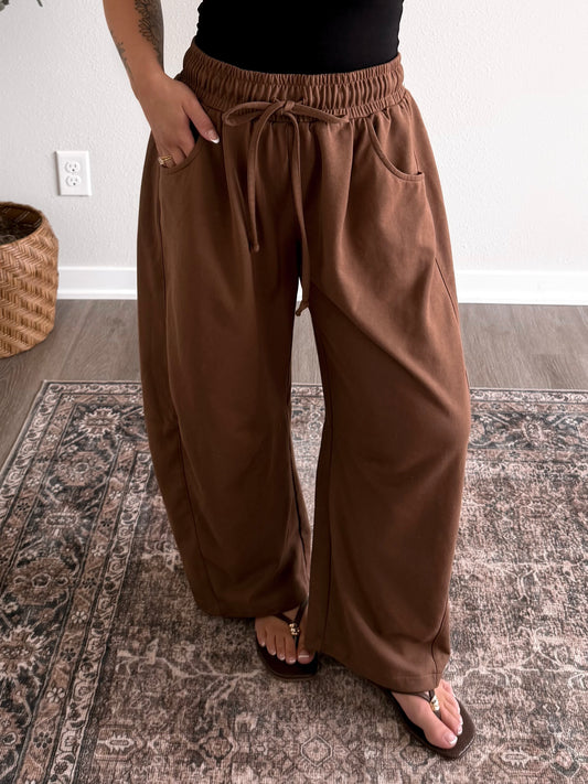 Reset & Repeat Lounge Barrel Pant / Mocha