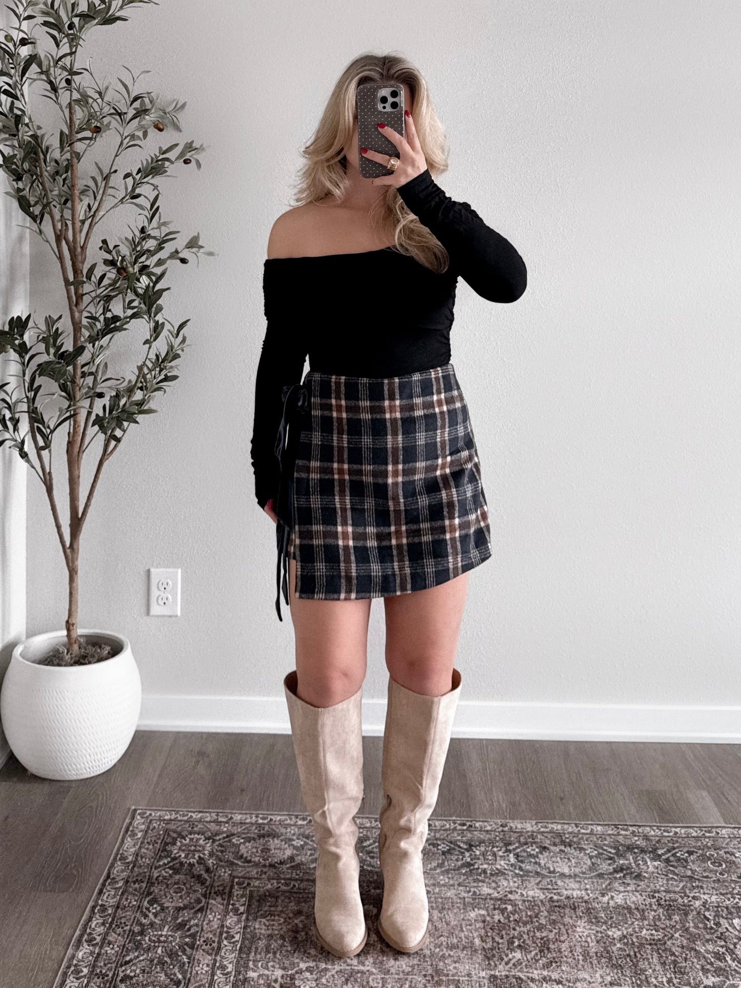 Velvet Bow Plaid Skort / Navy