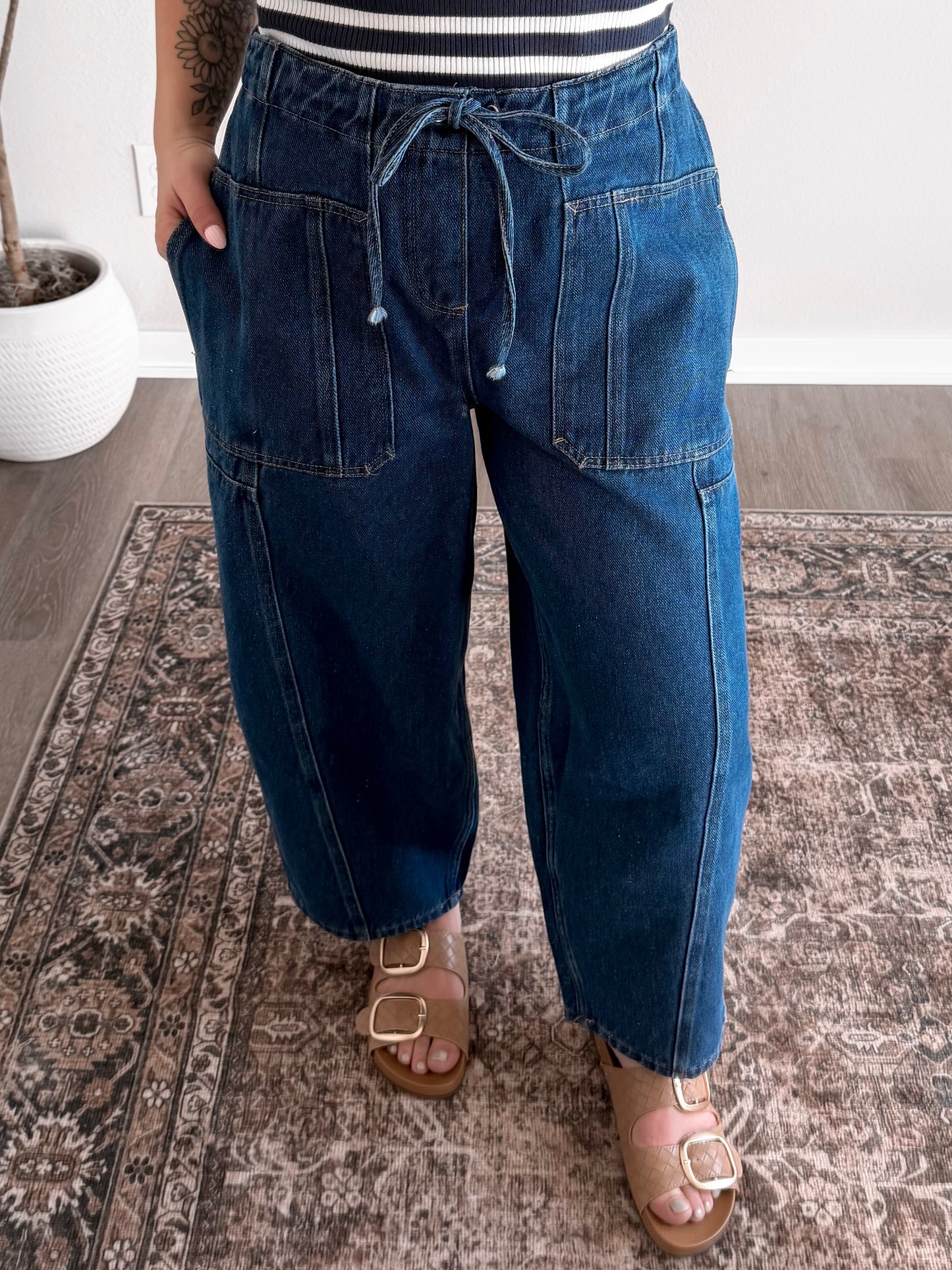 Remi Relaxed Barrel Jean (Restocking 2.16)