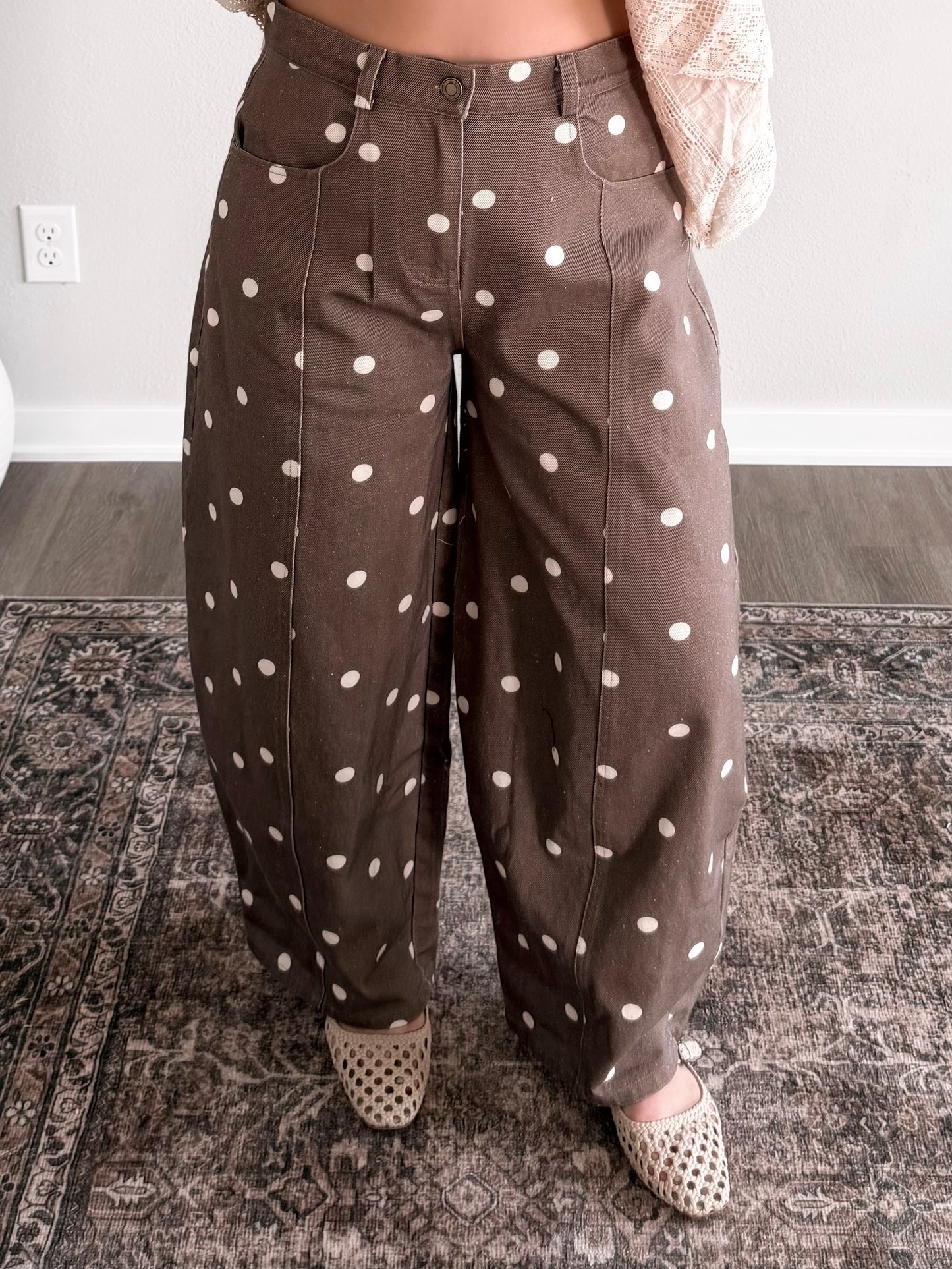 Spotted High Rise Barrel Jean / Cocoa