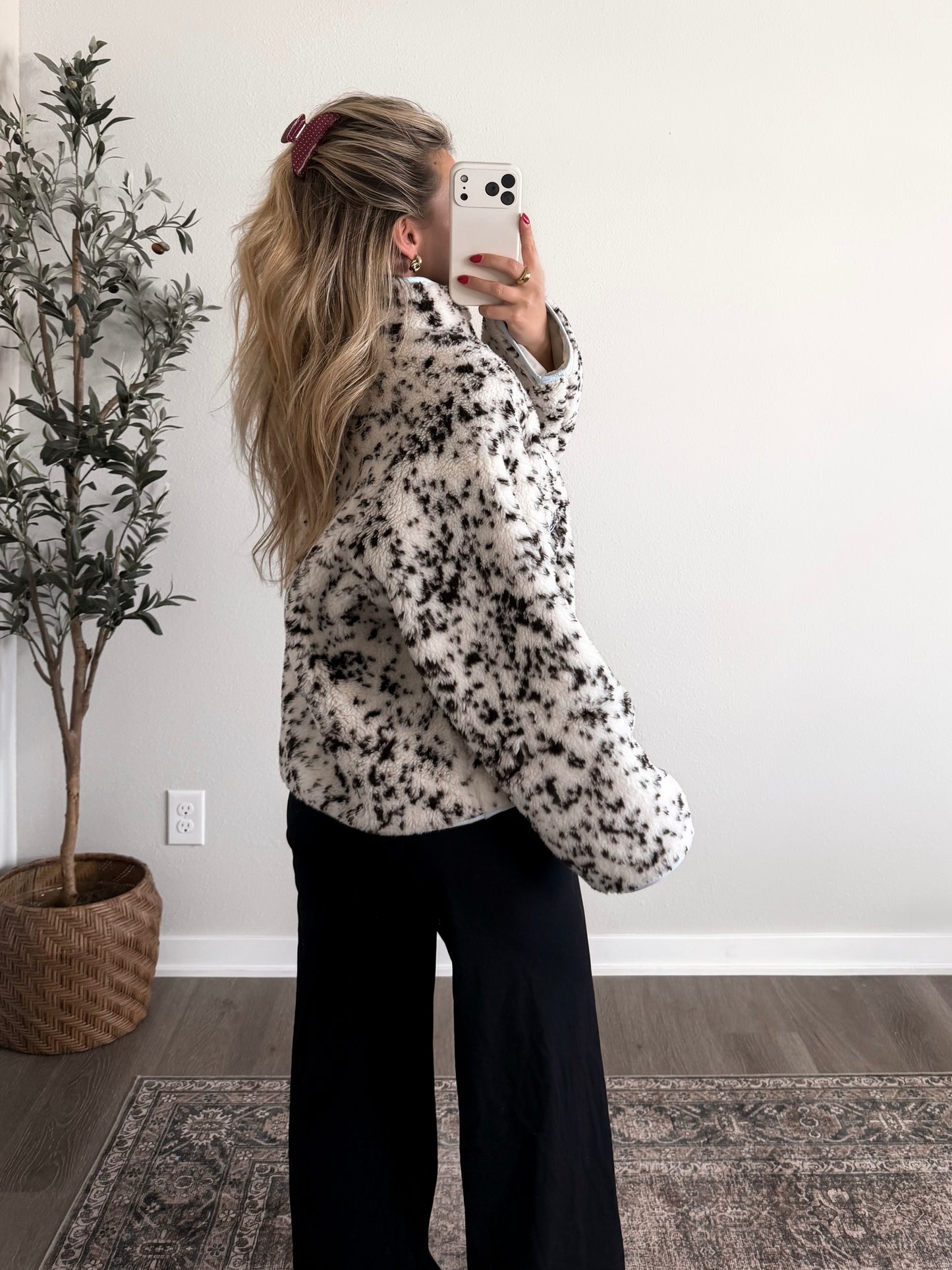Snow Leopard Sherpa Pullover