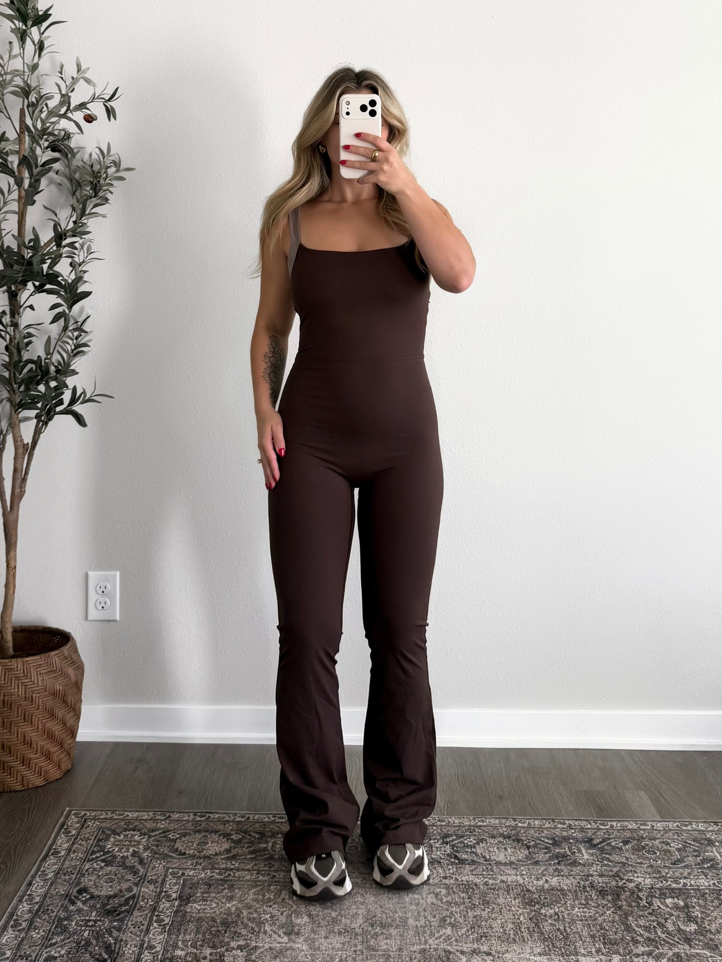 Studio Social Athleisure Jumpsuit / Mocha