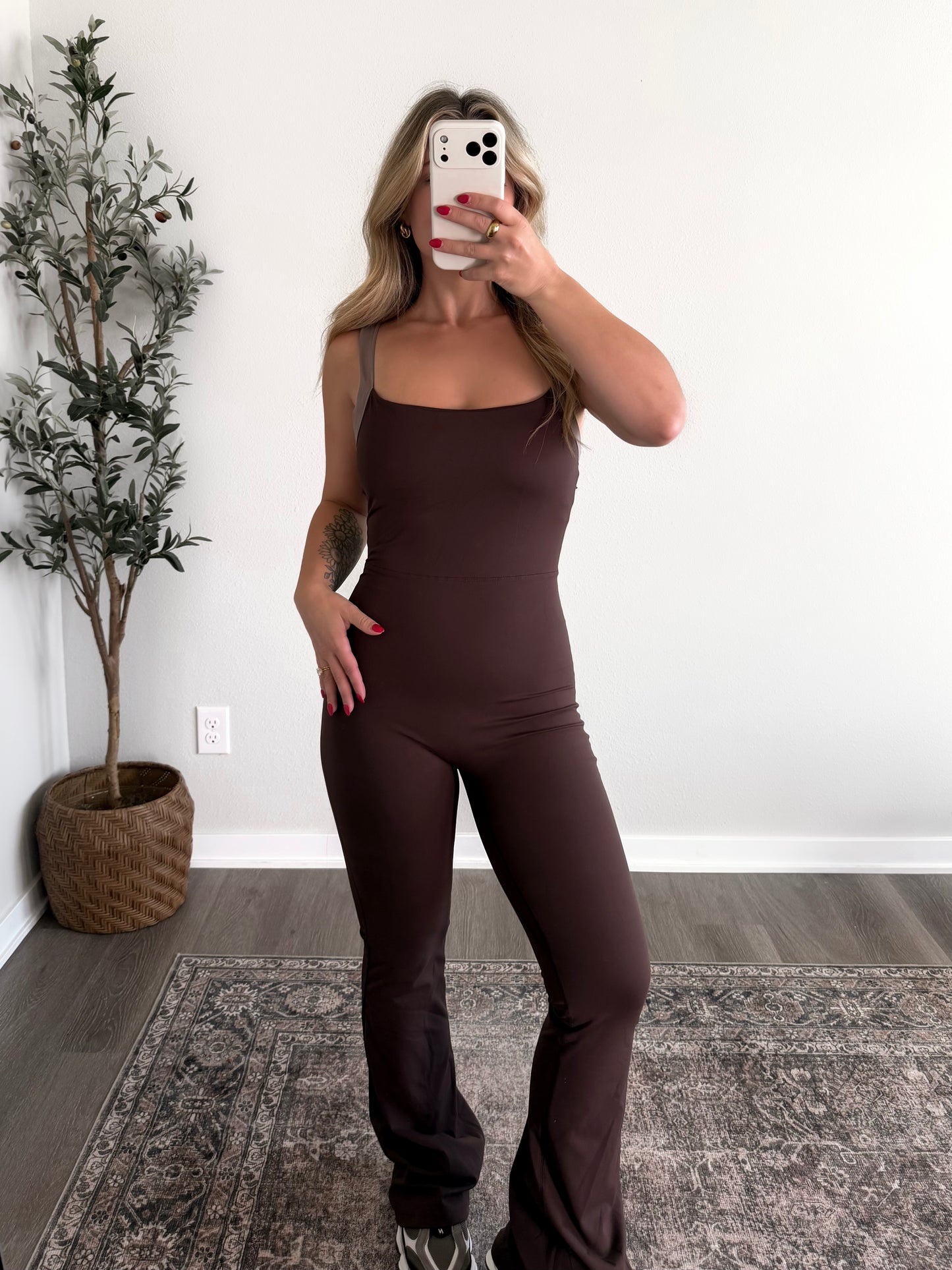 Studio Social Athleisure Jumpsuit / Mocha