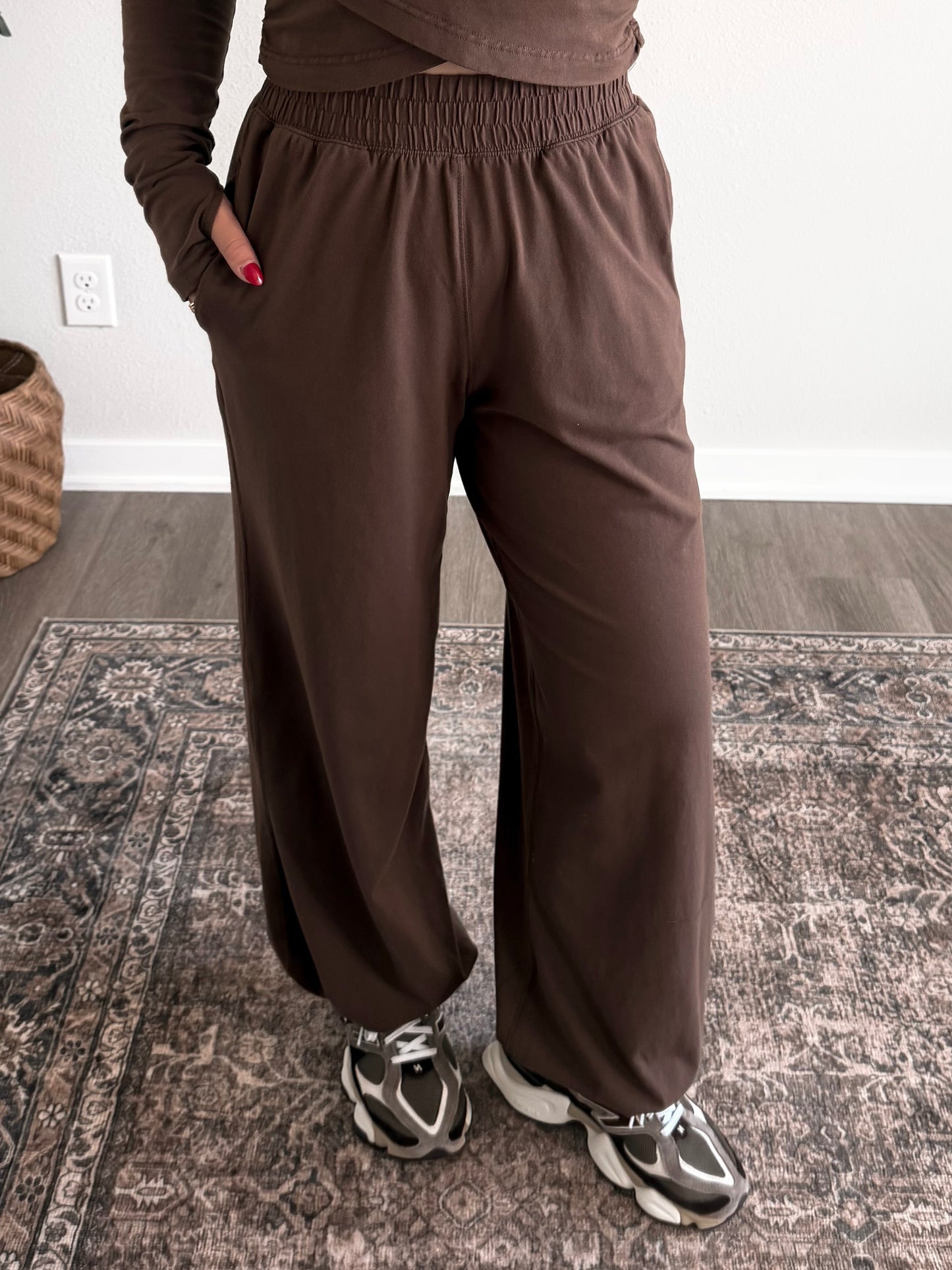 Errand Run Crossover Set / Brown