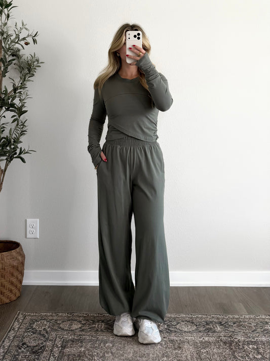 Errand Run Crossover Set / Fern Olive
