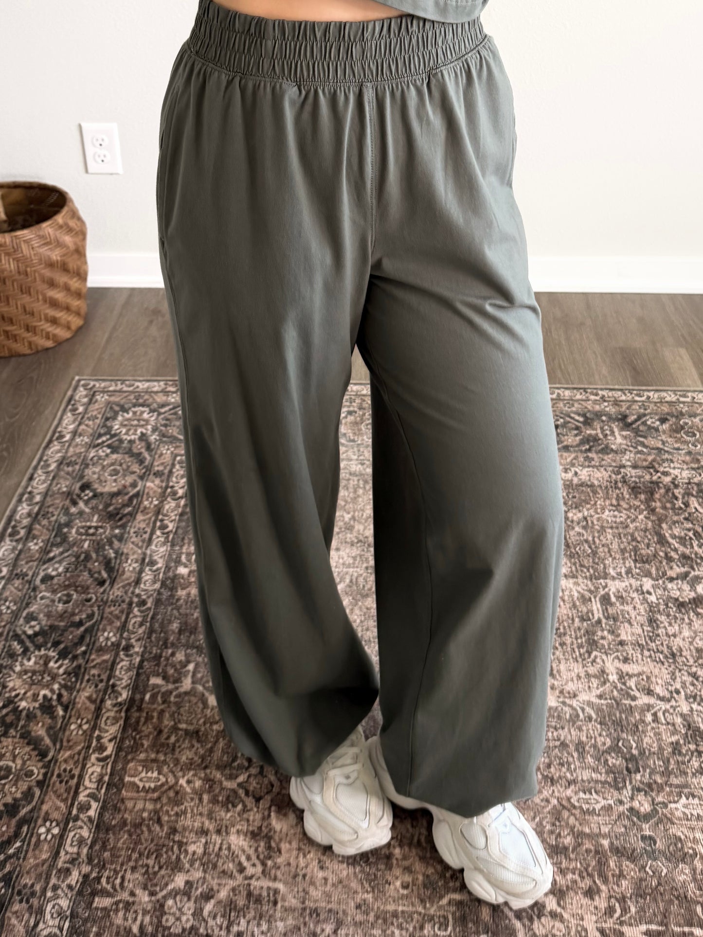 Errand Run Crossover Set / Fern Olive