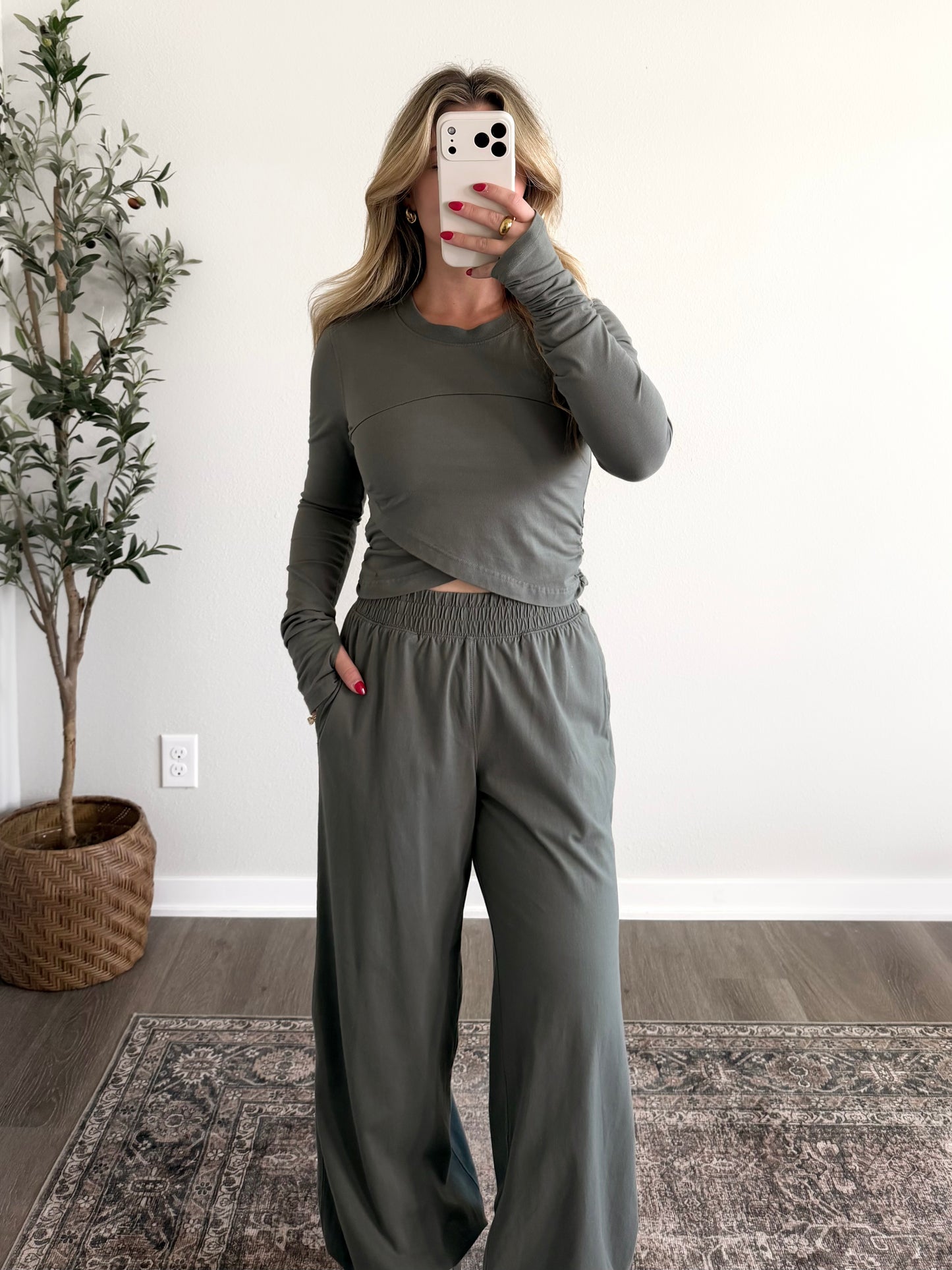 Errand Run Crossover Set / Fern Olive