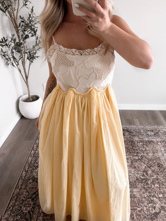 Lemora Lace Maxi Dress