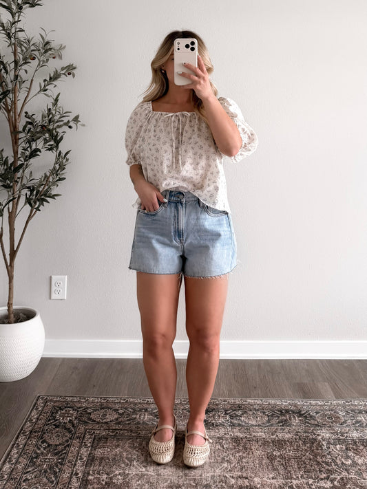 Carrie Denim Flare Shorts / Lt Wash