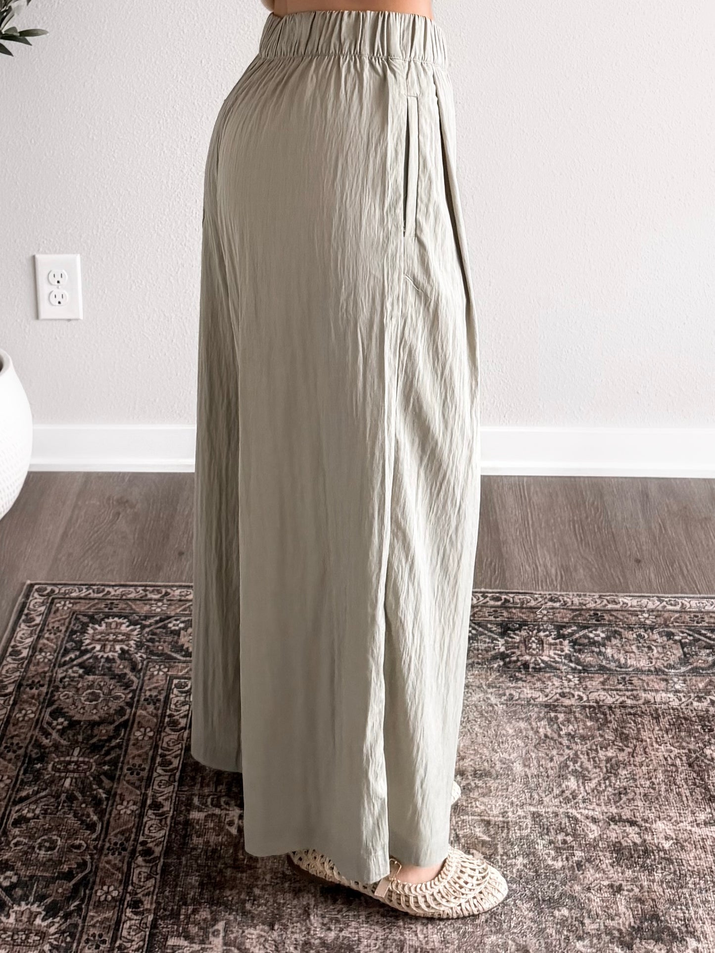 Sage Wear Wide Leg Pant (Short Friendly)
