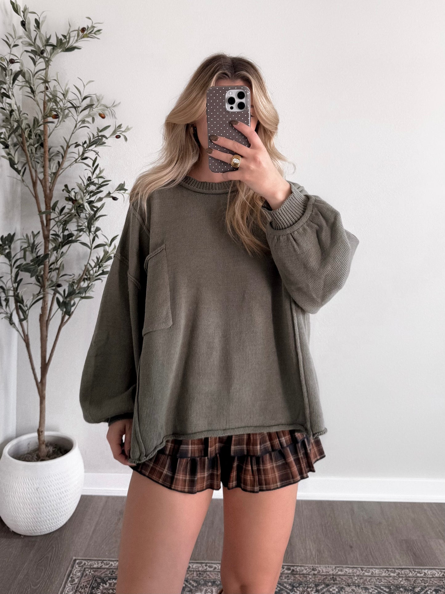 Spiced Chai Oversized Sweater / Olive (PREORDER: EST SHIP 11.21)
