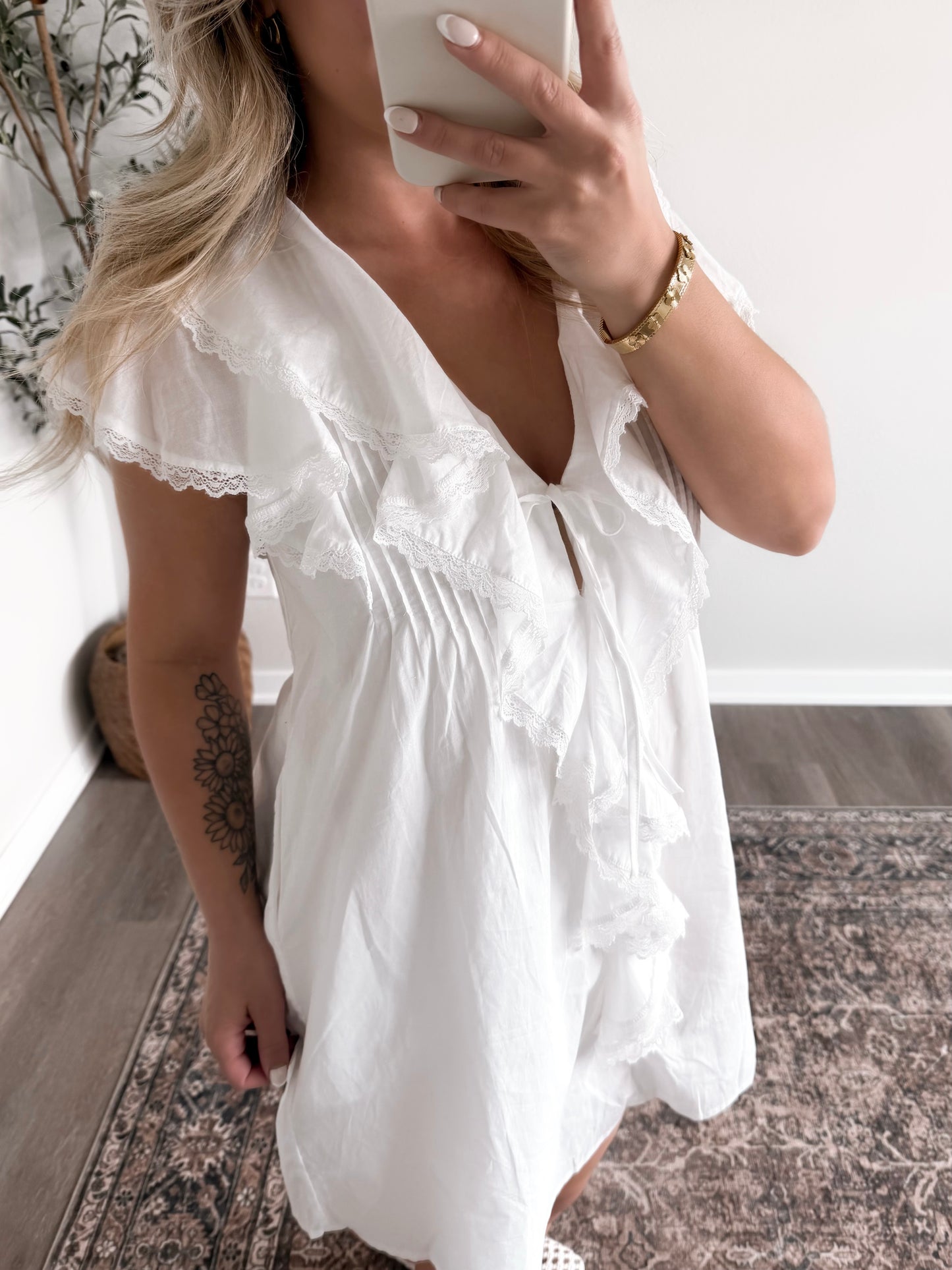 Joleen Ruffle Dress / White
