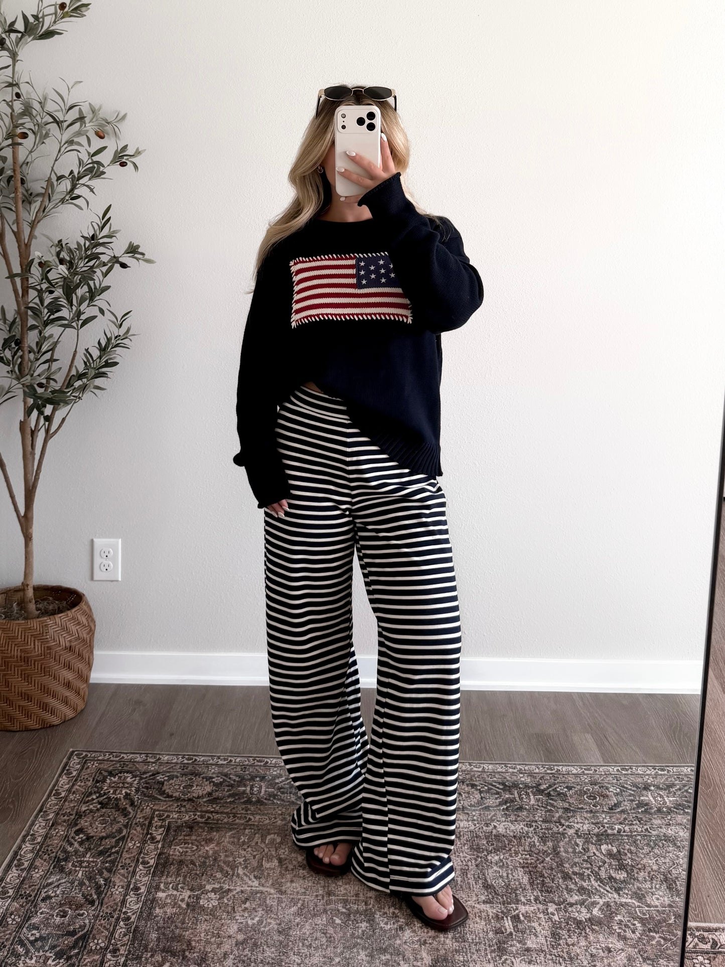 Vintage American Flag Sweater / Navy
