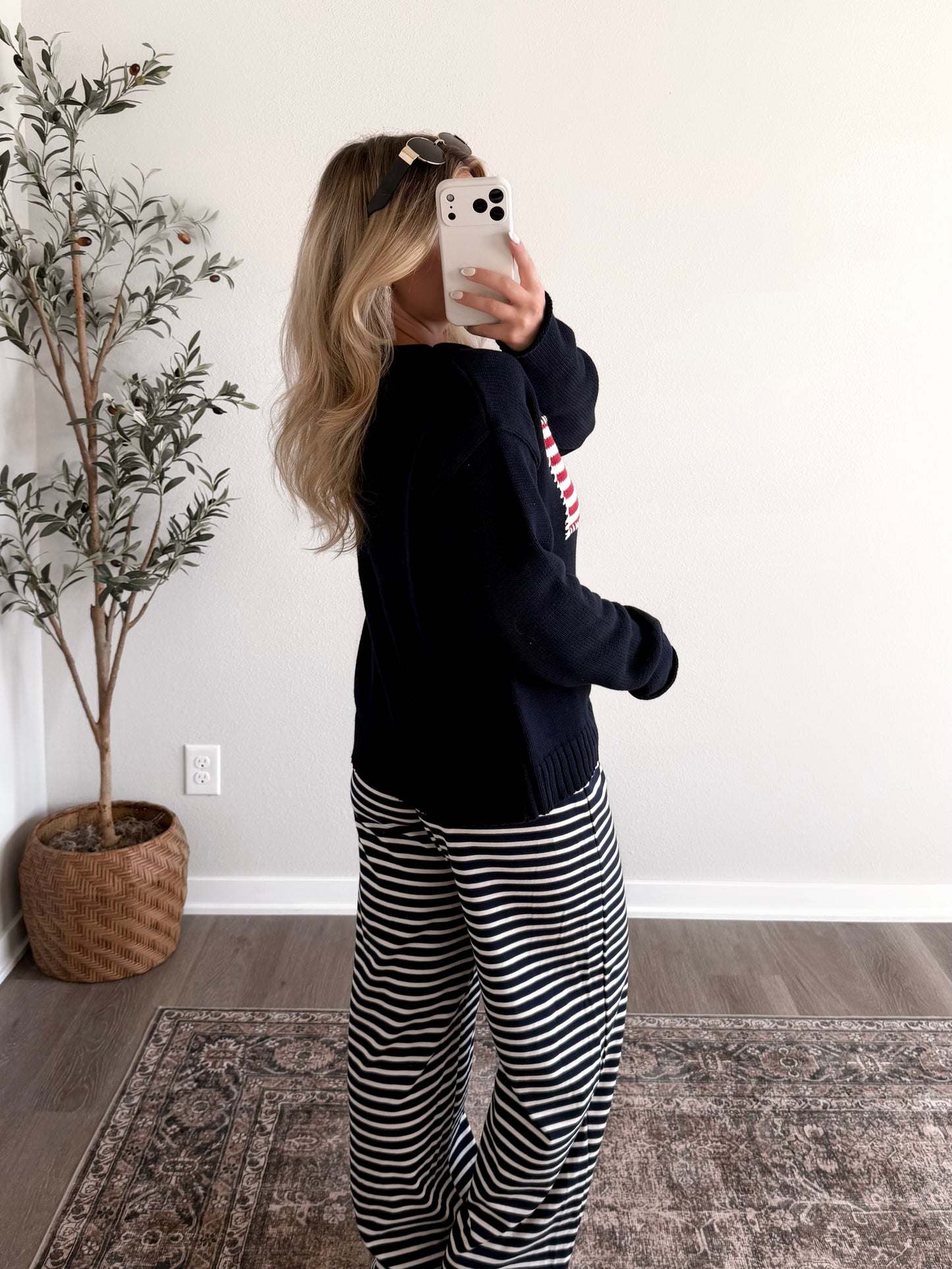 Vintage American Flag Sweater / Navy