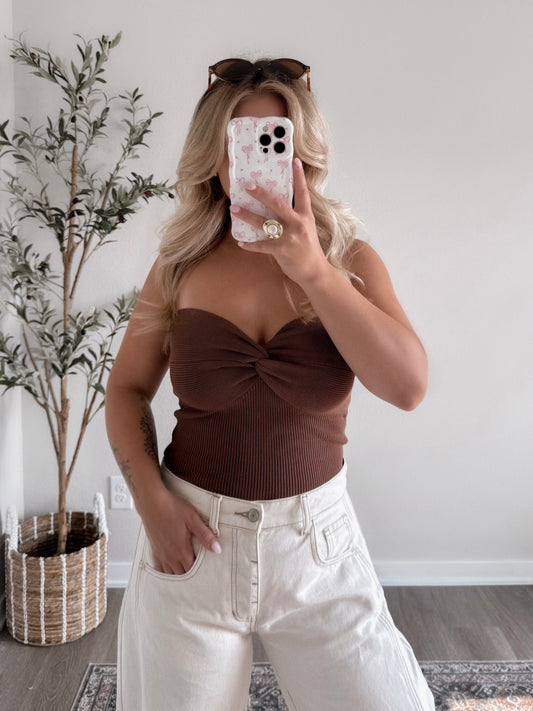 Knit Twist Neckline Strapless Top / Mocha