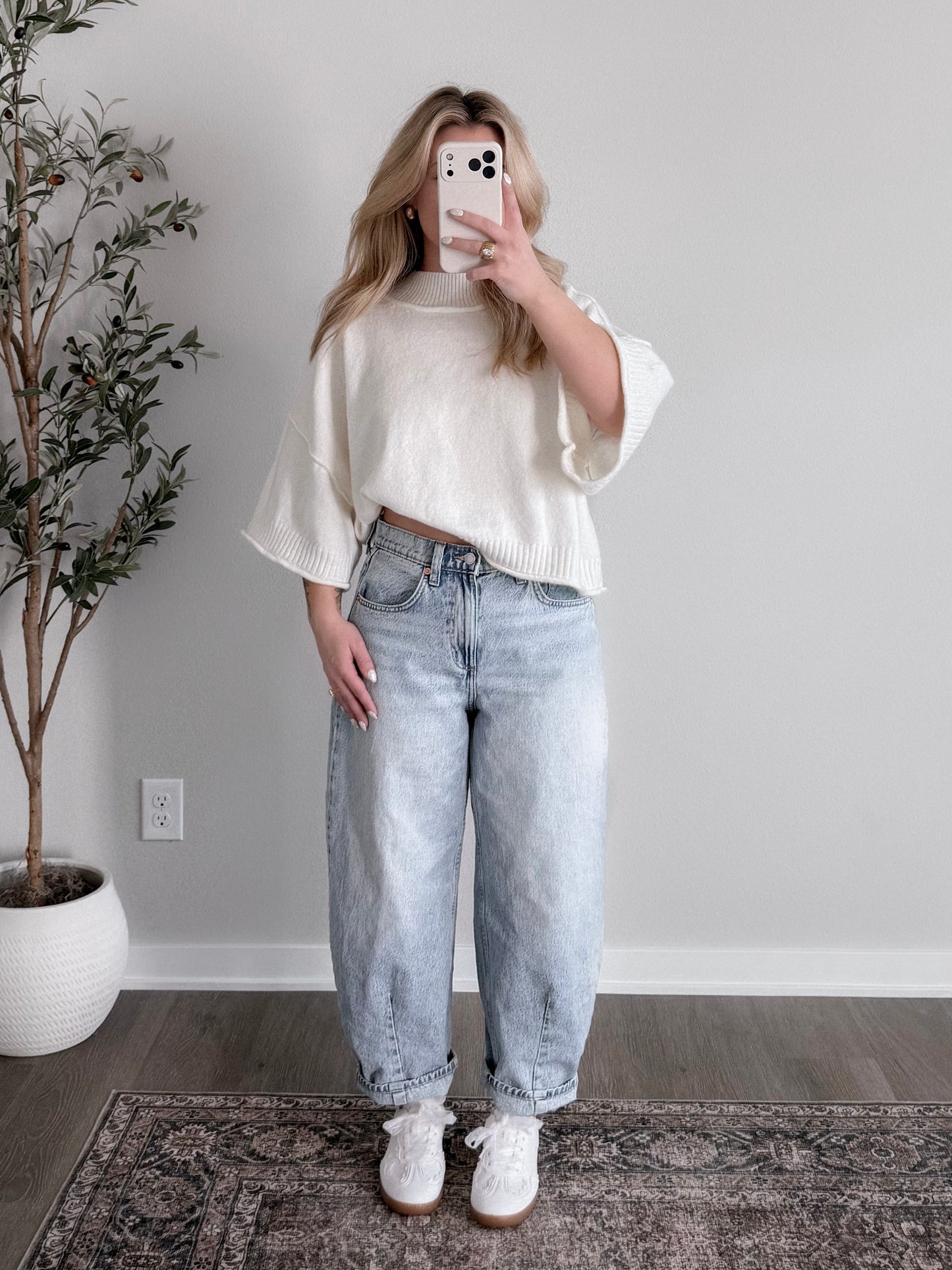 Dewdrop Knit Sweater / Cream