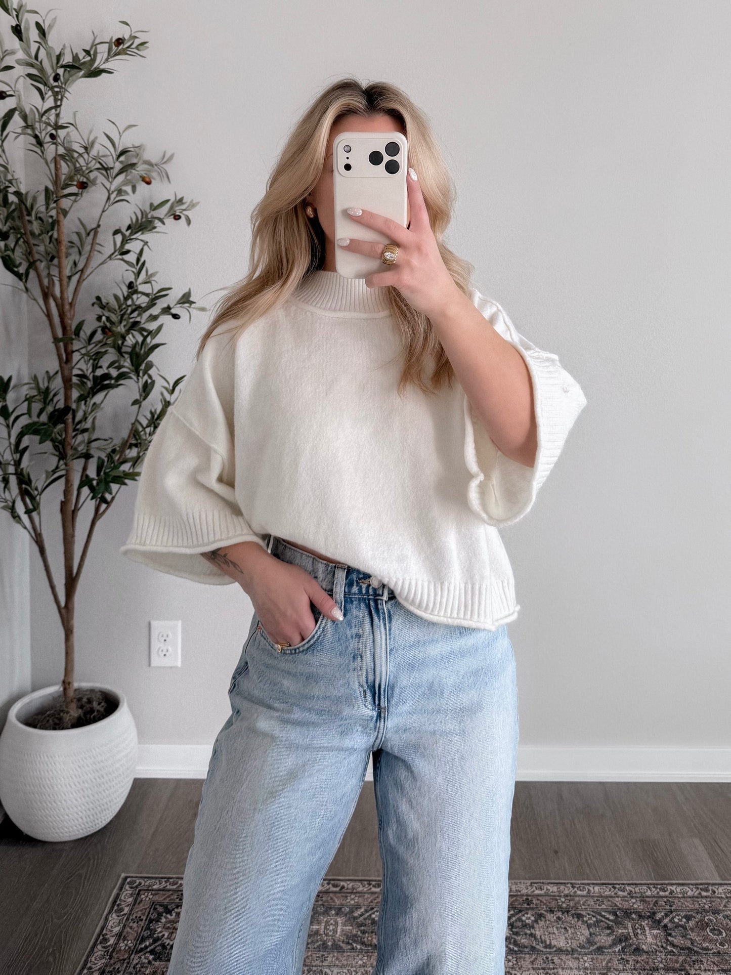 Dewdrop Knit Sweater / Cream