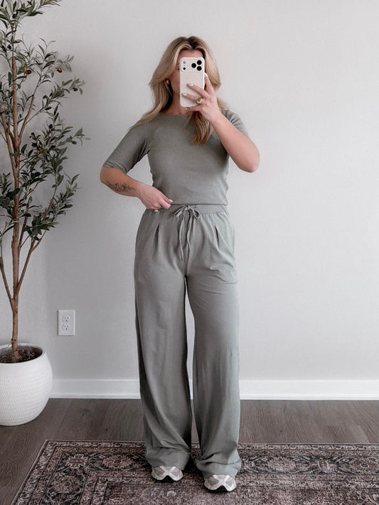 All About Comfort Lounge Set / Sage