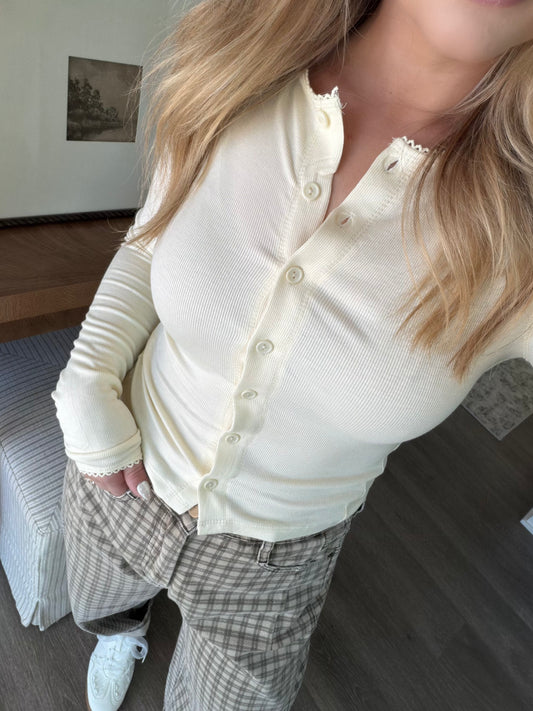 Simple Button Top / Butter Yellow