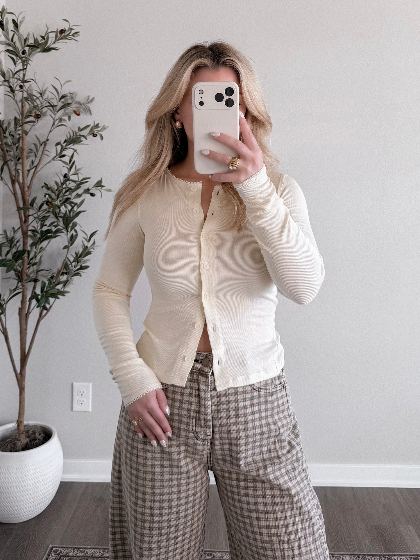 Simple Button Top / Butter Yellow