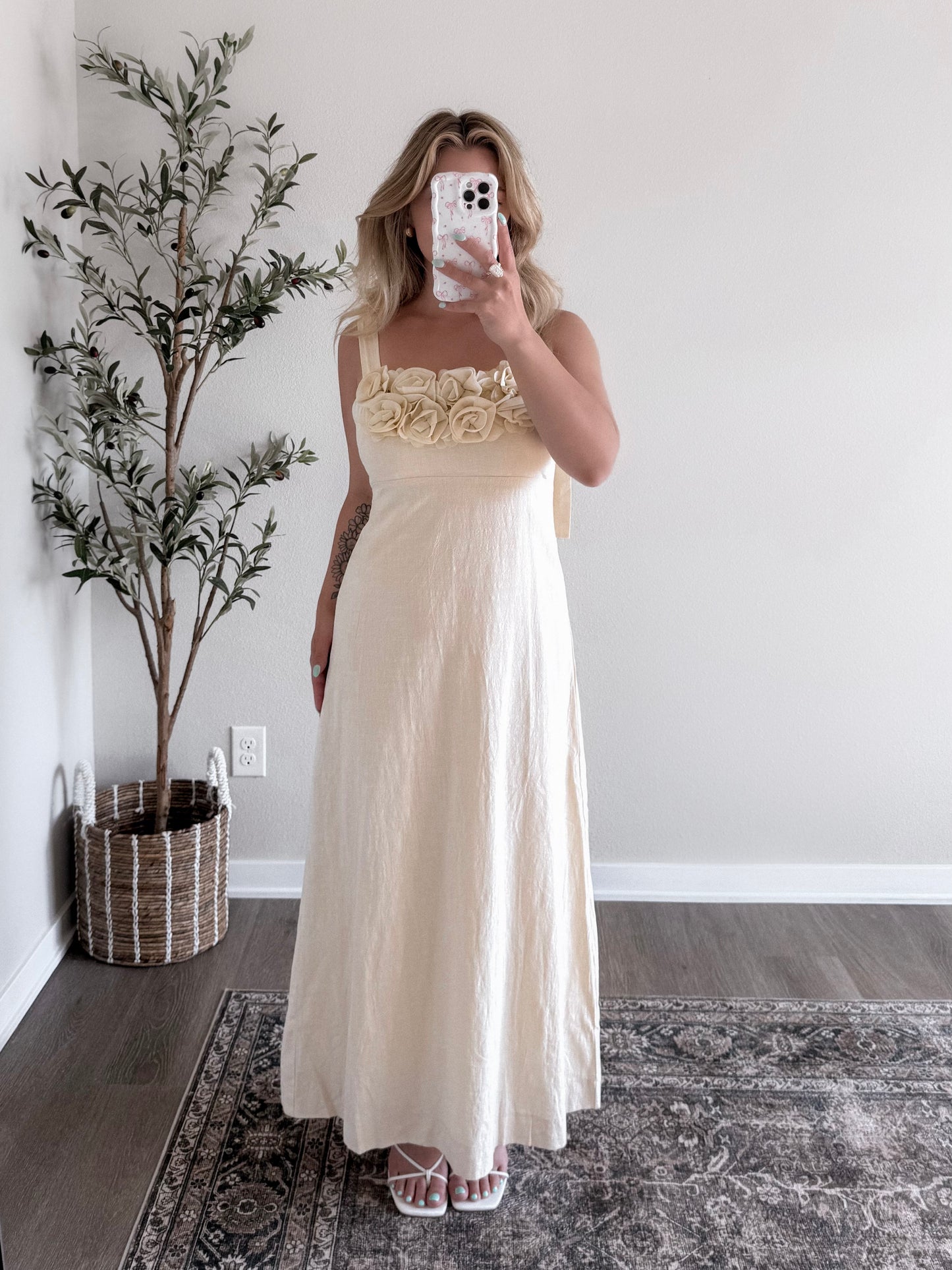 Bundle Of Roses Maxi Dress / Butter