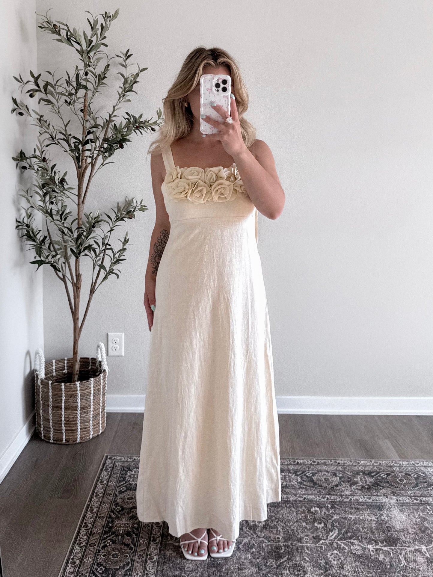 Bundle Of Roses Maxi Dress / Butter